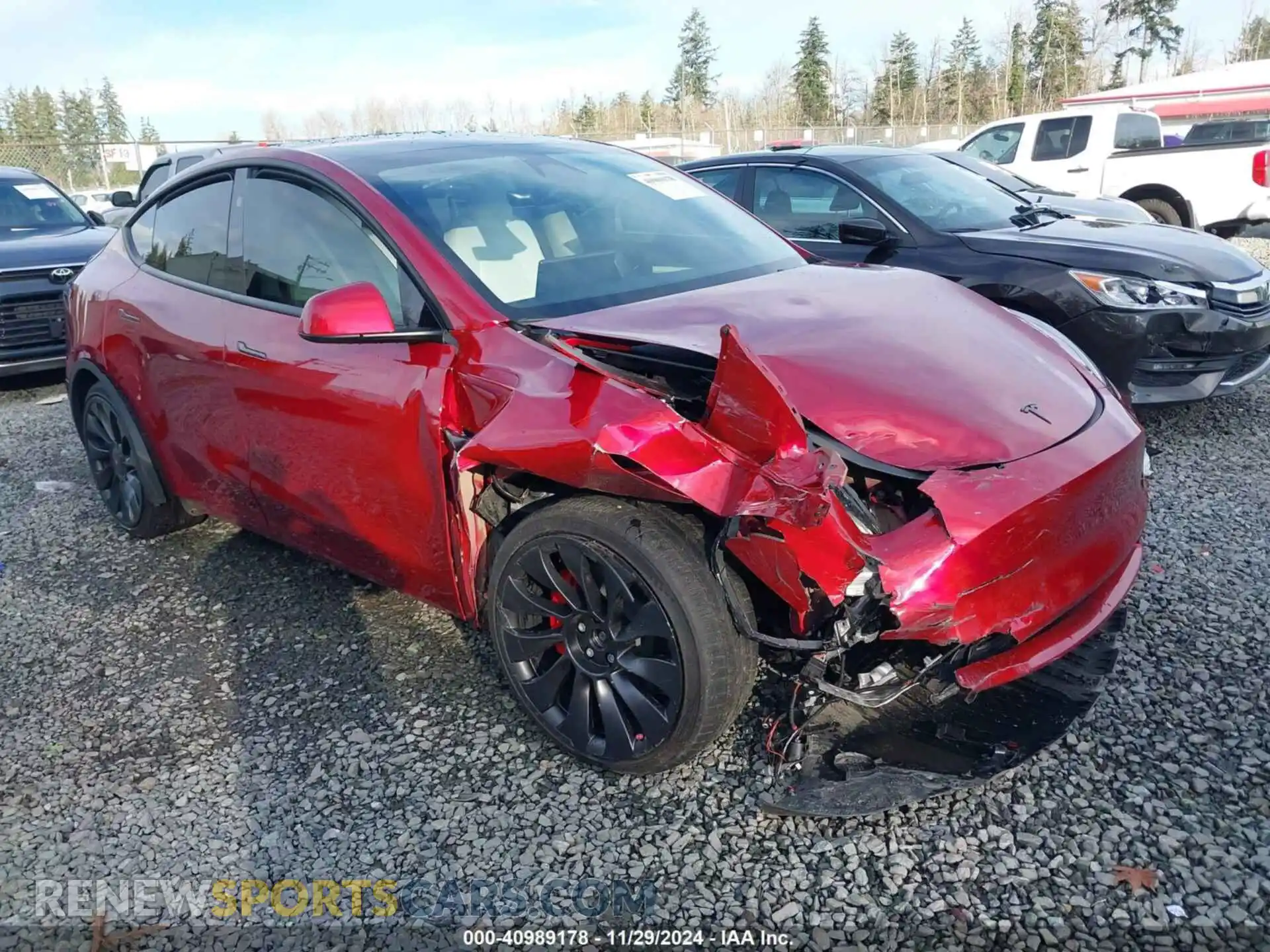 1 Photograph of a damaged car 7SAYGDEF6RF023626 TESLA MODEL Y 2024