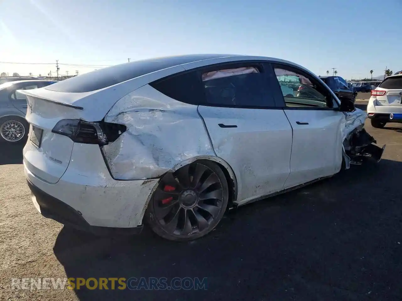 3 Photograph of a damaged car 7SAYGDEF6RF167502 TESLA MODEL Y 2024