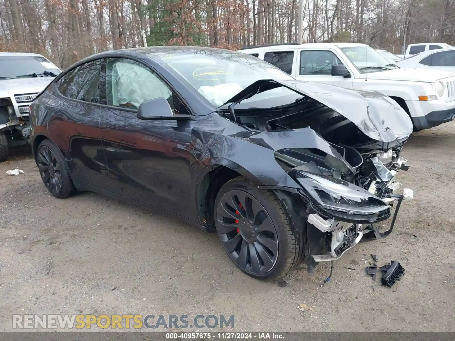1 Photograph of a damaged car 7SAYGDEF7RA264513 TESLA MODEL Y 2024