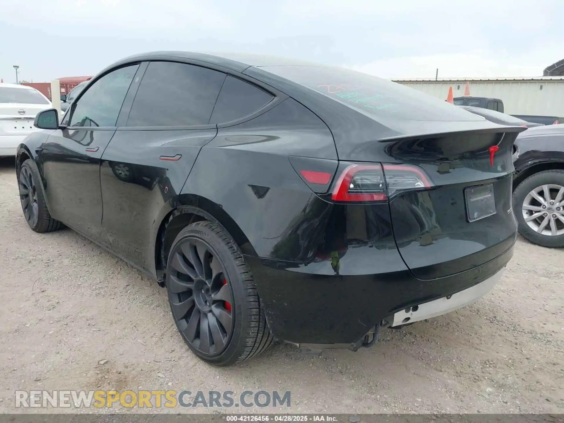 3 Photograph of a damaged car 7SAYGDEF7RA267752 TESLA MODEL Y 2024