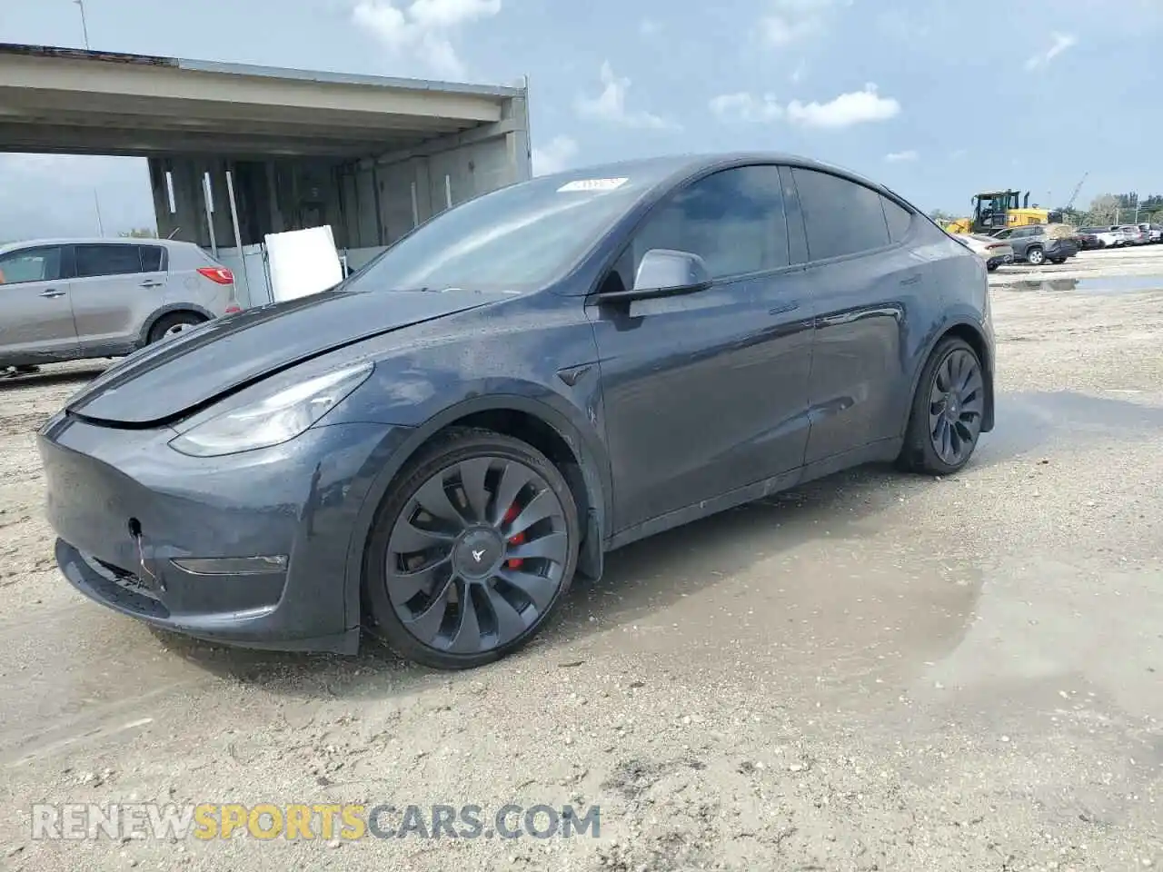 1 Photograph of a damaged car 7SAYGDEF7RA268772 TESLA MODEL Y 2024