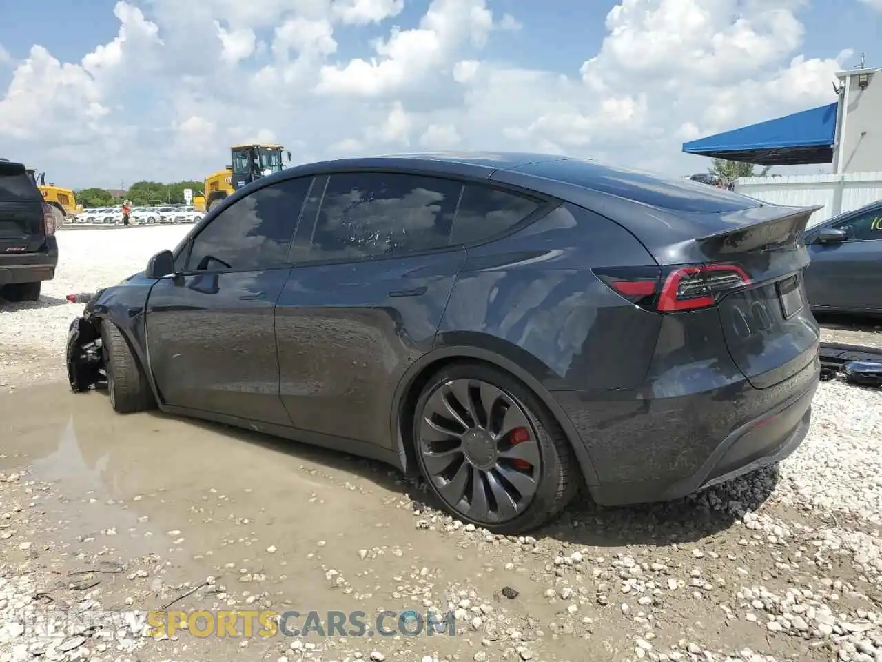 2 Photograph of a damaged car 7SAYGDEF7RF048311 TESLA MODEL Y 2024