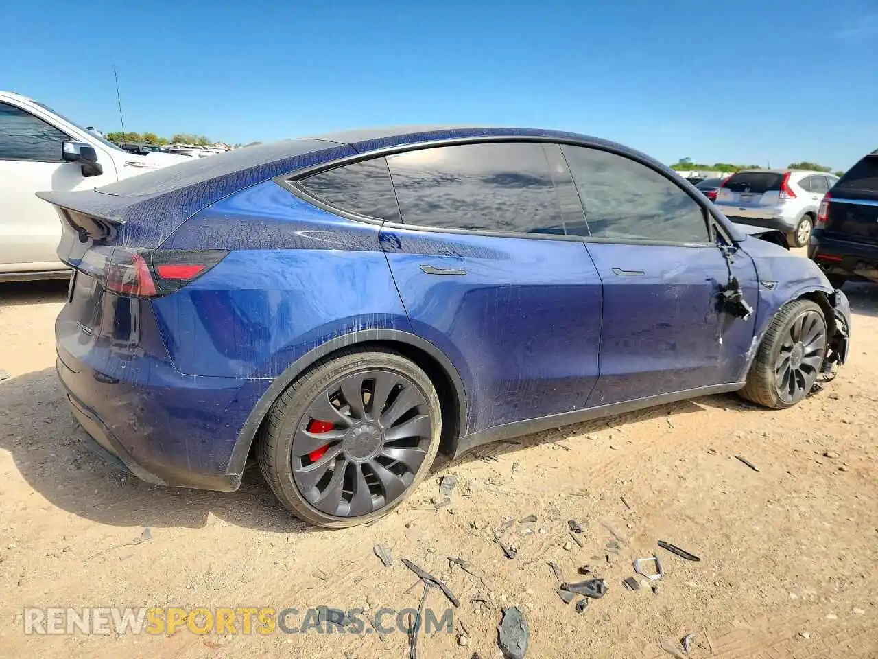 3 fotografías del automóvil dañado 7SAYGDEF7RF049250 TESLA MODEL Y 2024