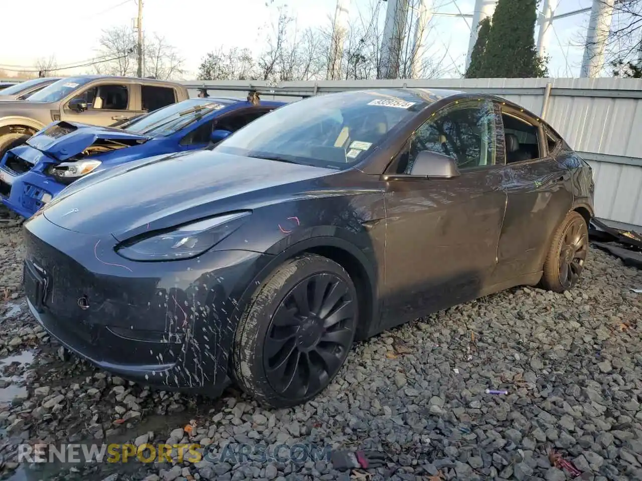 1 Photograph of a damaged car 7SAYGDEF8RA323438 TESLA MODEL Y 2024