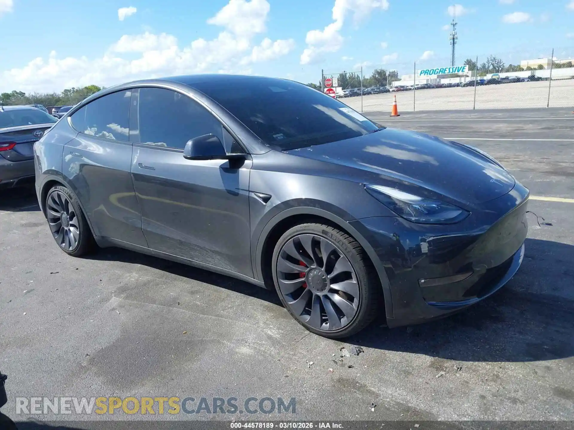 1 Photograph of a damaged car 7SAYGDEF8RF021103 TESLA MODEL Y 2024
