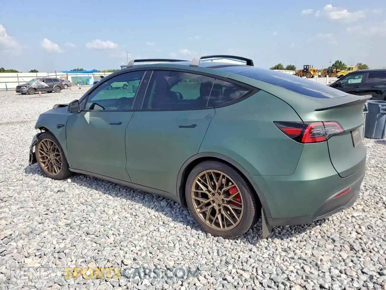 2 Фотография поврежденного автомобиля 7SAYGDEF9RA262794 TESLA MODEL Y 2024