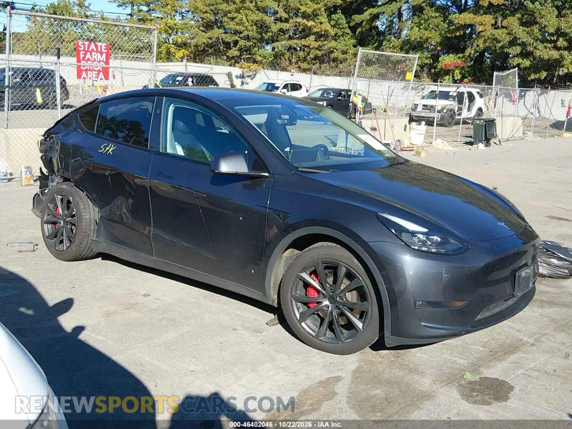 1 Photograph of a damaged car 7SAYGDEF9RA264898 TESLA MODEL Y 2024