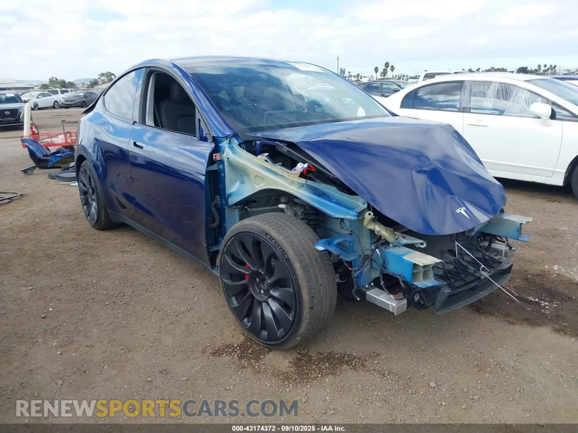 1 Photograph of a damaged car 7SAYGDEF9RF021756 TESLA MODEL Y 2024