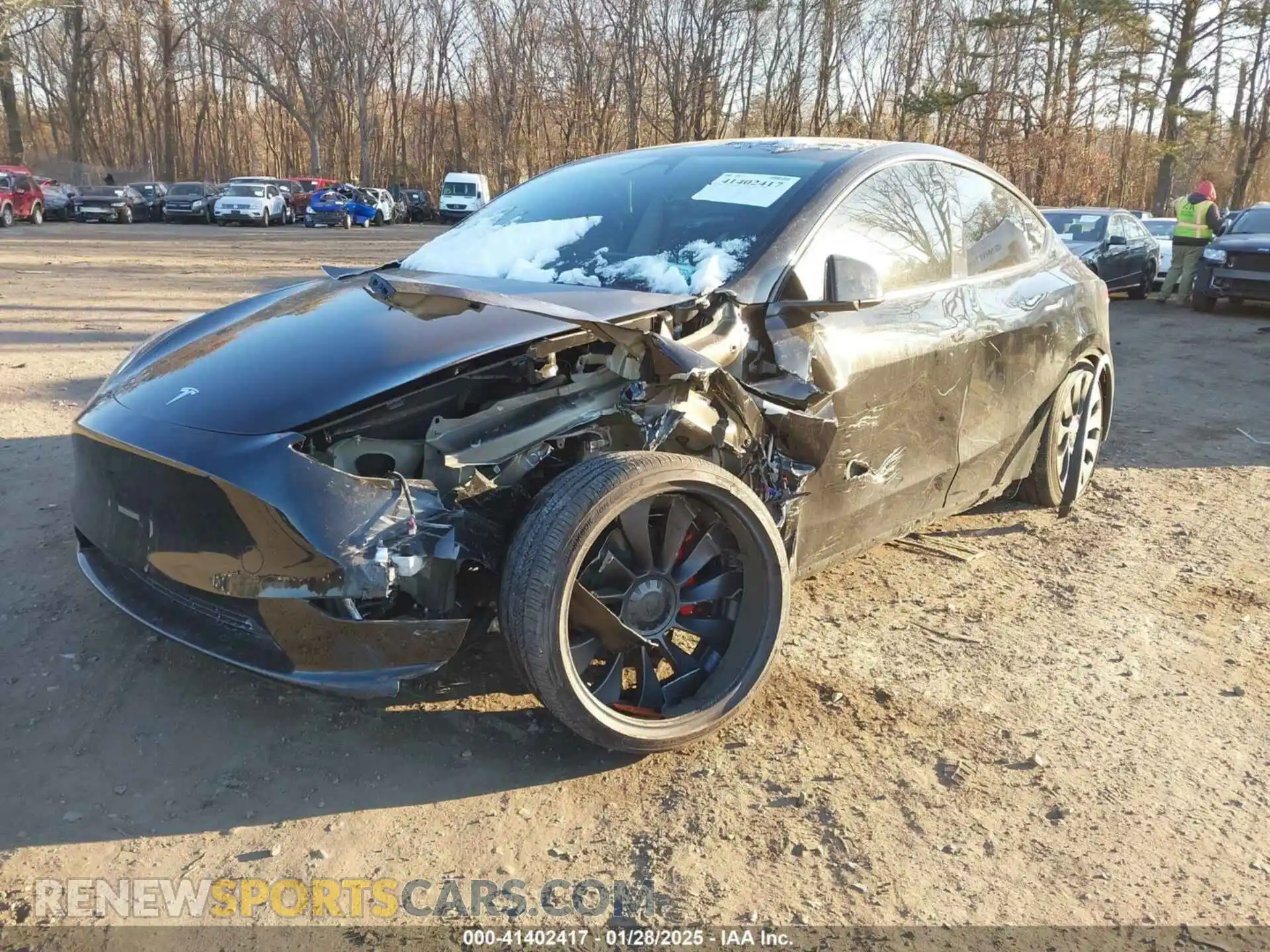 2 fotografías del automóvil dañado 7SAYGDEFXRA282830 TESLA MODEL Y 2024
