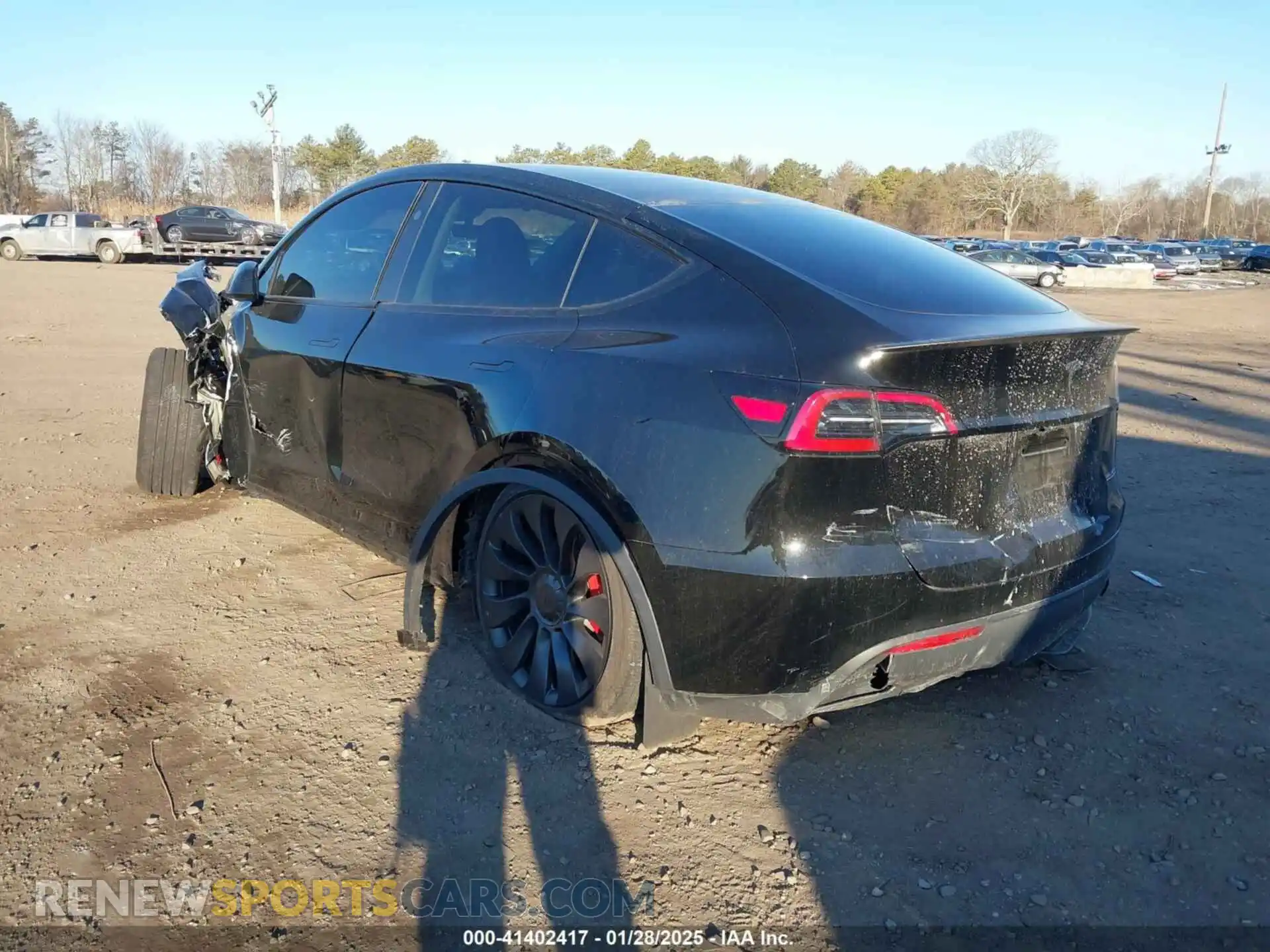 3 fotografías del automóvil dañado 7SAYGDEFXRA282830 TESLA MODEL Y 2024