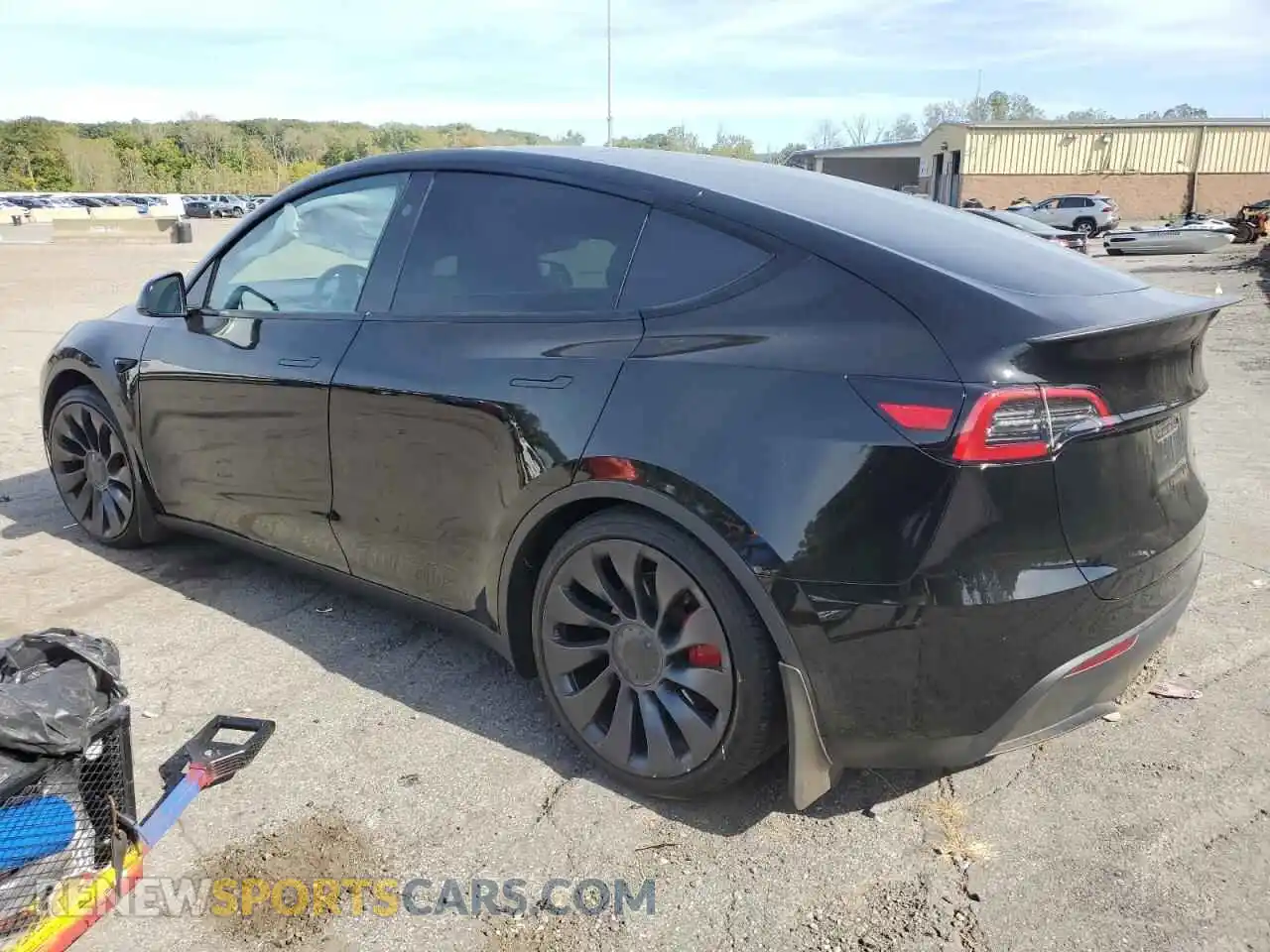 2 Photograph of a damaged car 7SAYGDEFXRA303451 TESLA MODEL Y 2024