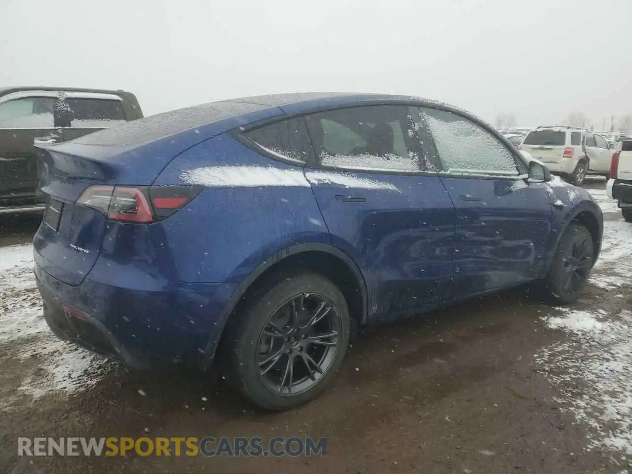3 Photograph of a damaged car LRWYGDEE3RC661444 TESLA MODEL Y 2024