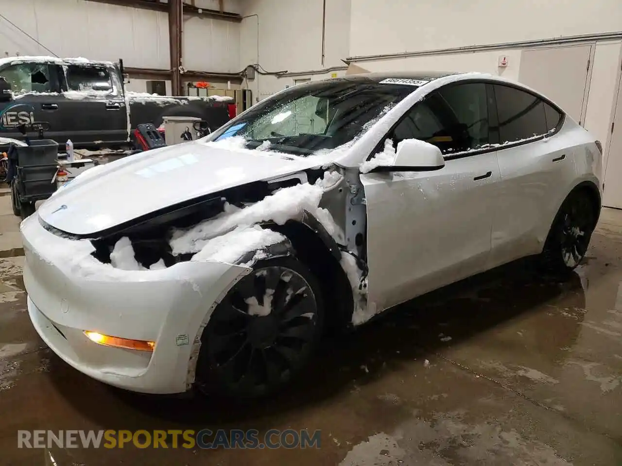1 Photograph of a damaged car LRWYGDEF1RC662049 TESLA MODEL Y 2024