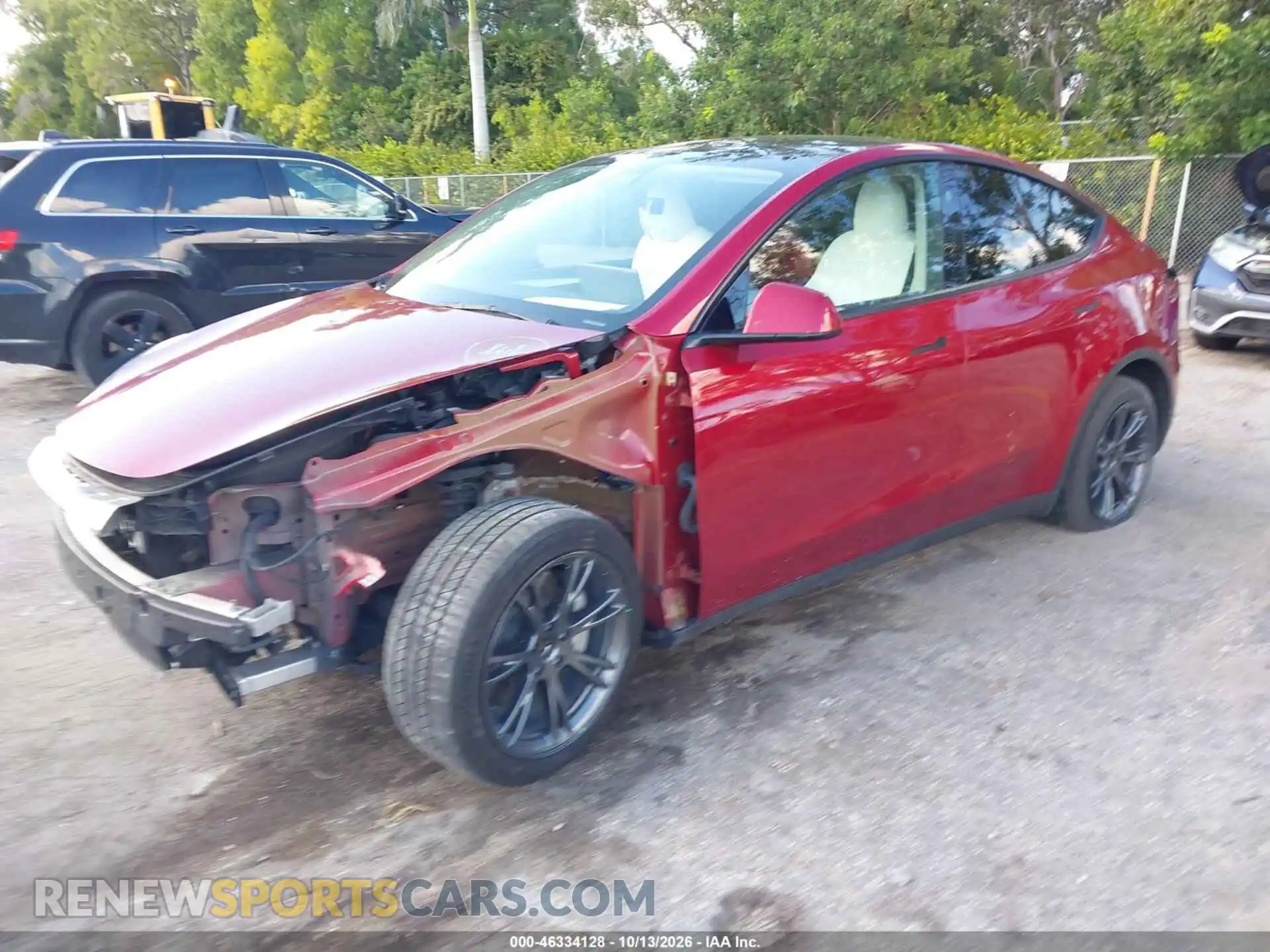 2 fotografías del automóvil dañado 7SAYGAEE0SF233862 TESLA MODEL Y 2025