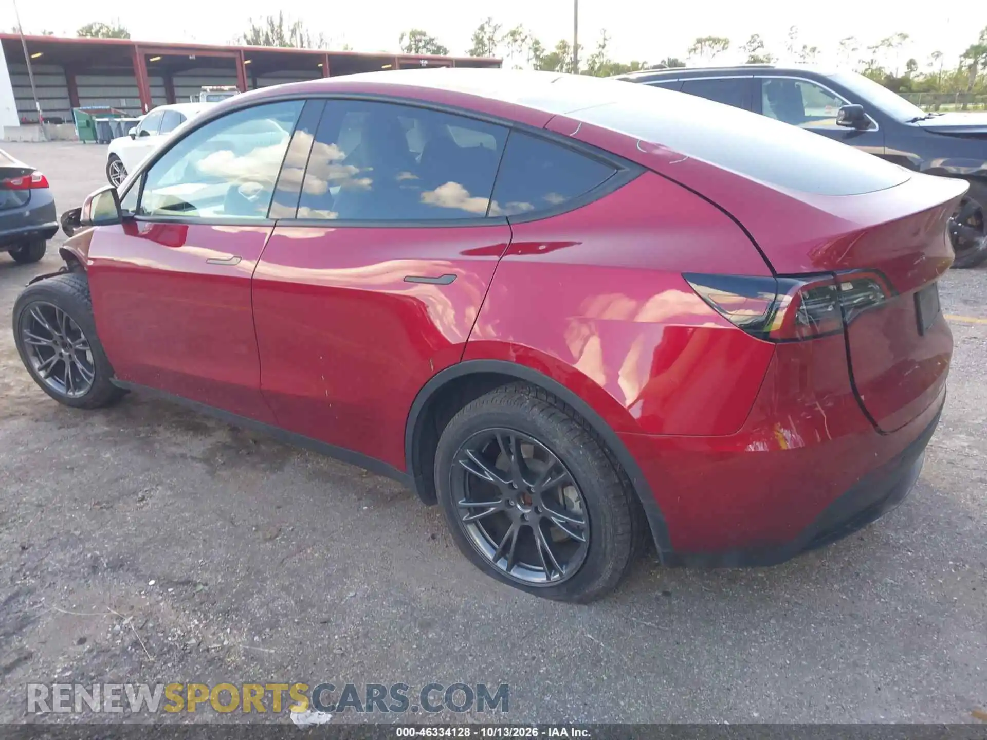 3 fotografías del automóvil dañado 7SAYGAEE0SF233862 TESLA MODEL Y 2025