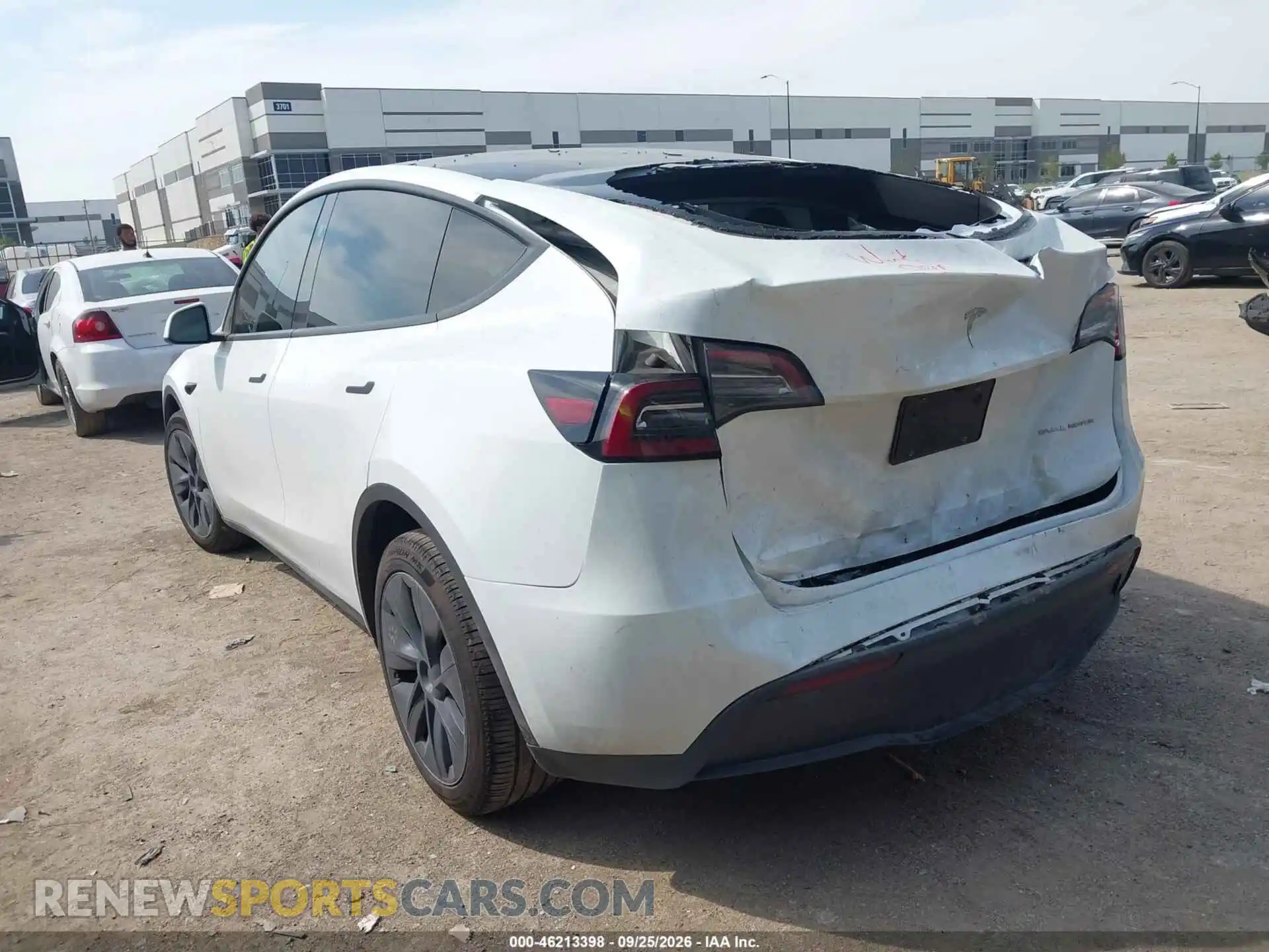 3 Photograph of a damaged car 7SAYGAEE4SF254780 TESLA MODEL Y 2025