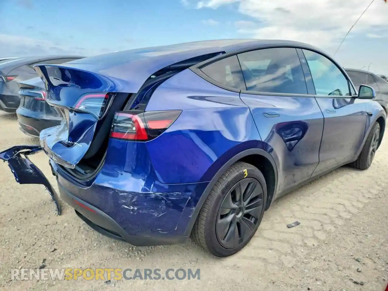 3 Photograph of a damaged car 7SAYGAEE5SF217561 TESLA MODEL Y 2025