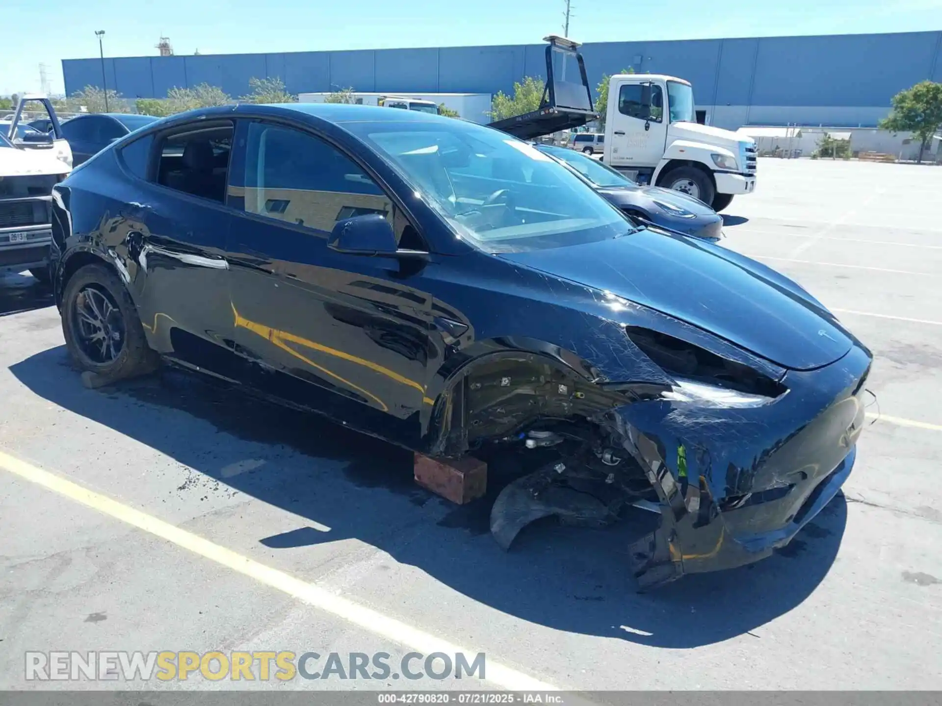 1 Photograph of a damaged car 7SAYGAEE5SF253279 TESLA MODEL Y 2025