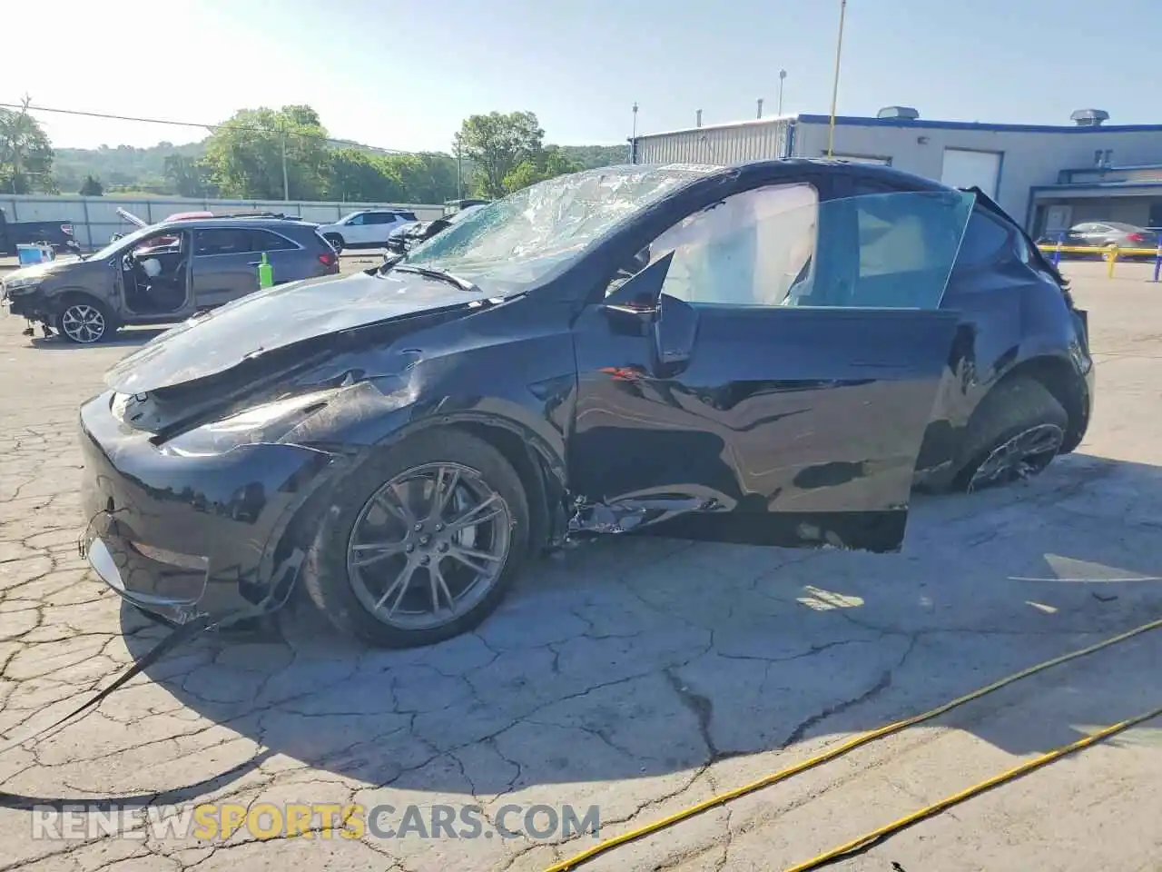 1 Фотография поврежденного автомобиля 7SAYGAEE5SF255243 TESLA MODEL Y 2025