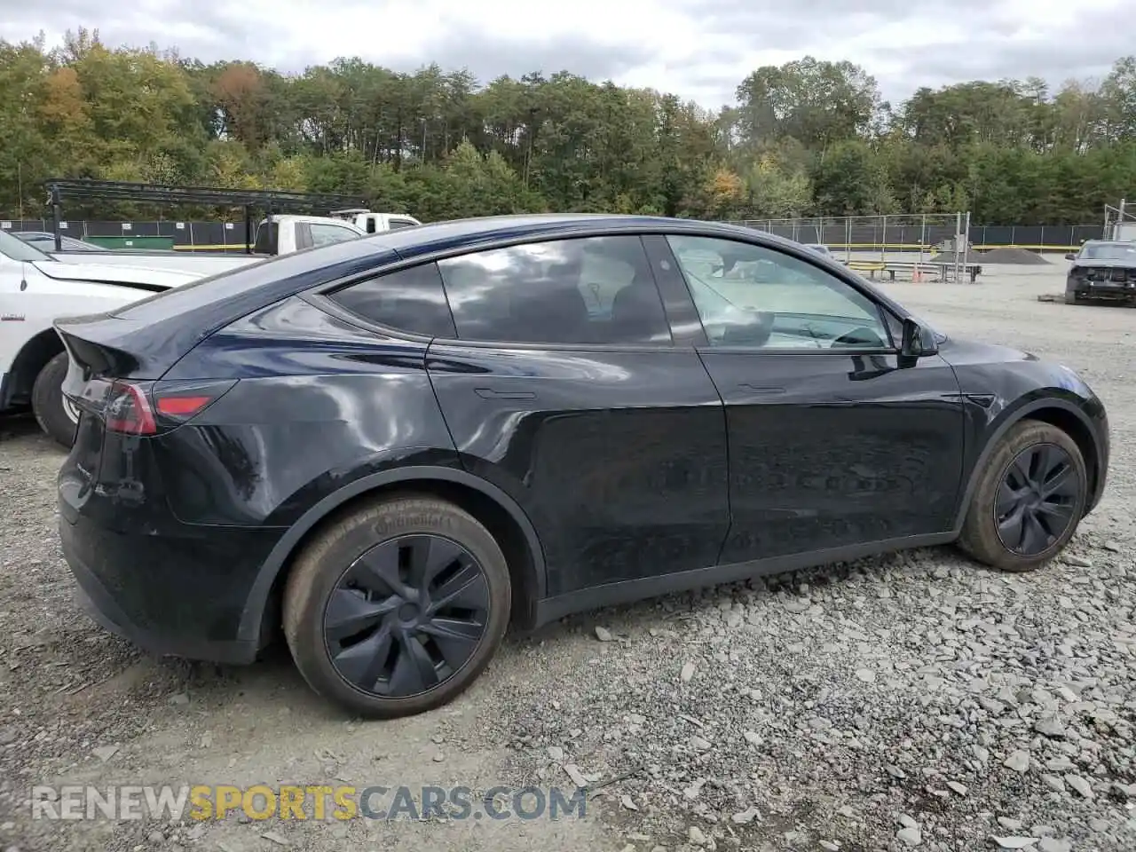 3 Photograph of a damaged car 7SAYGAEE7SF253946 TESLA MODEL Y 2025