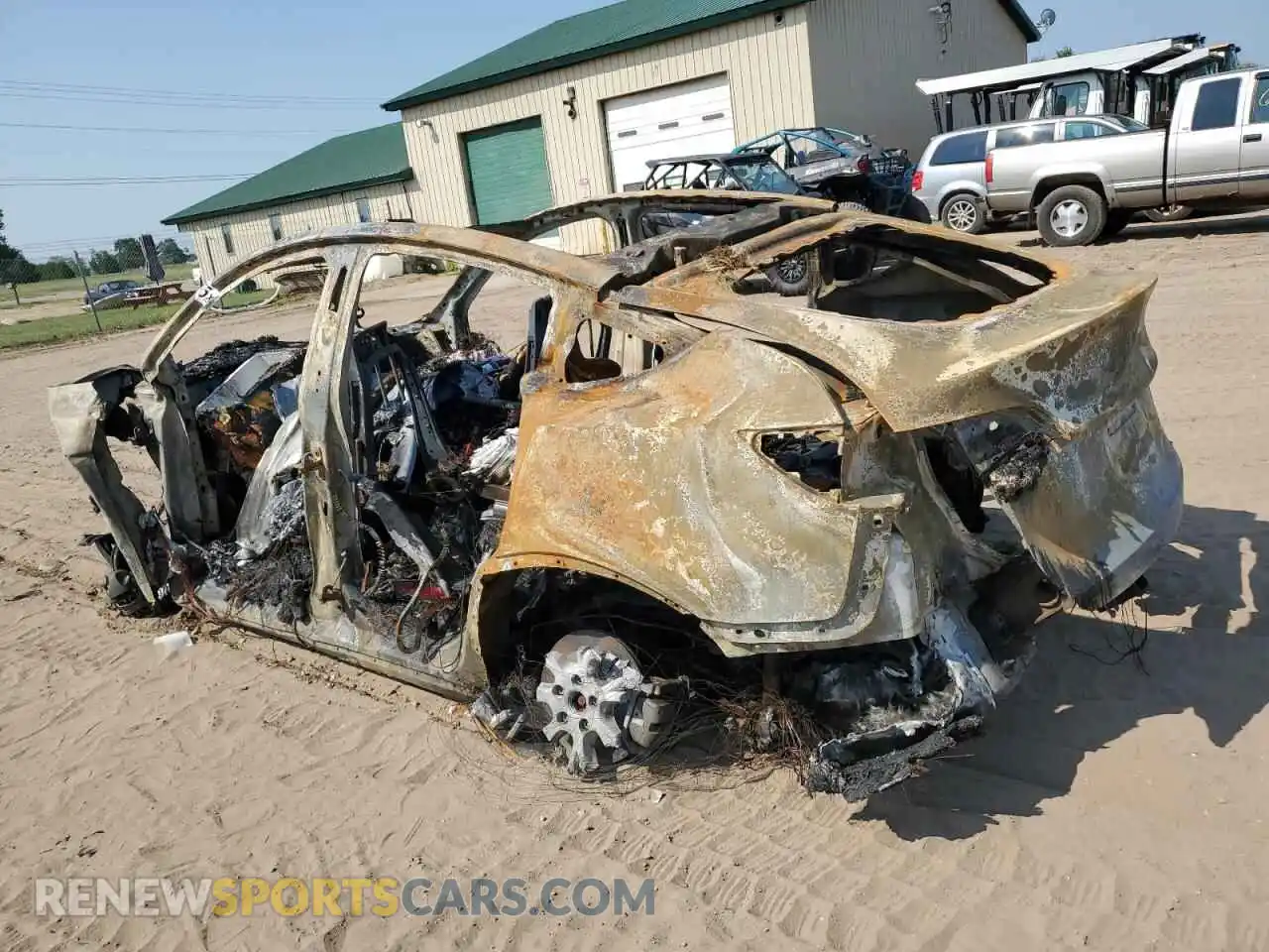 2 fotografías del automóvil dañado 7SAYGAEEXSF262561 TESLA MODEL Y 2025