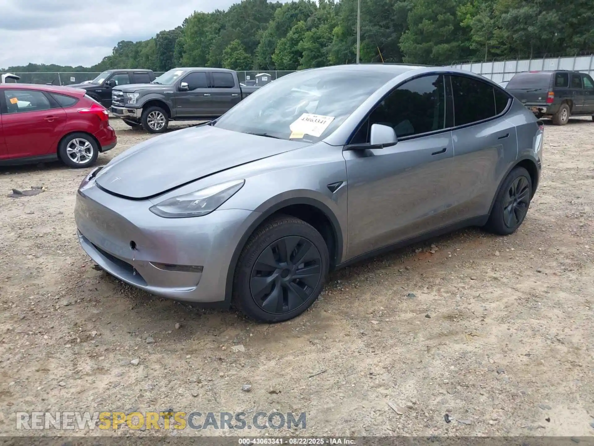 2 Photograph of a damaged car 7SAYGDED0SA345552 TESLA MODEL Y 2025