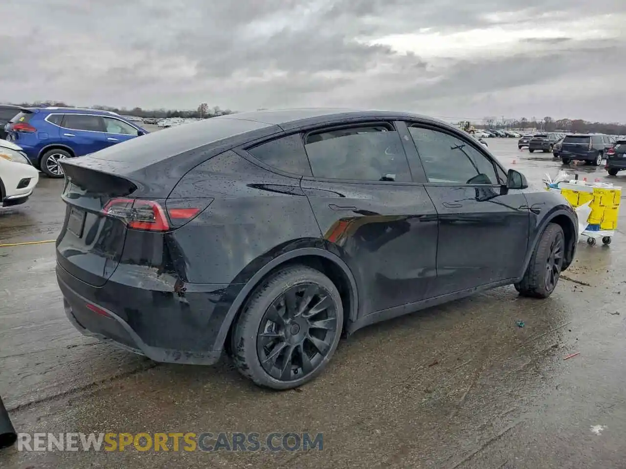 3 Photograph of a damaged car 7SAYGDED0SA354140 TESLA MODEL Y 2025