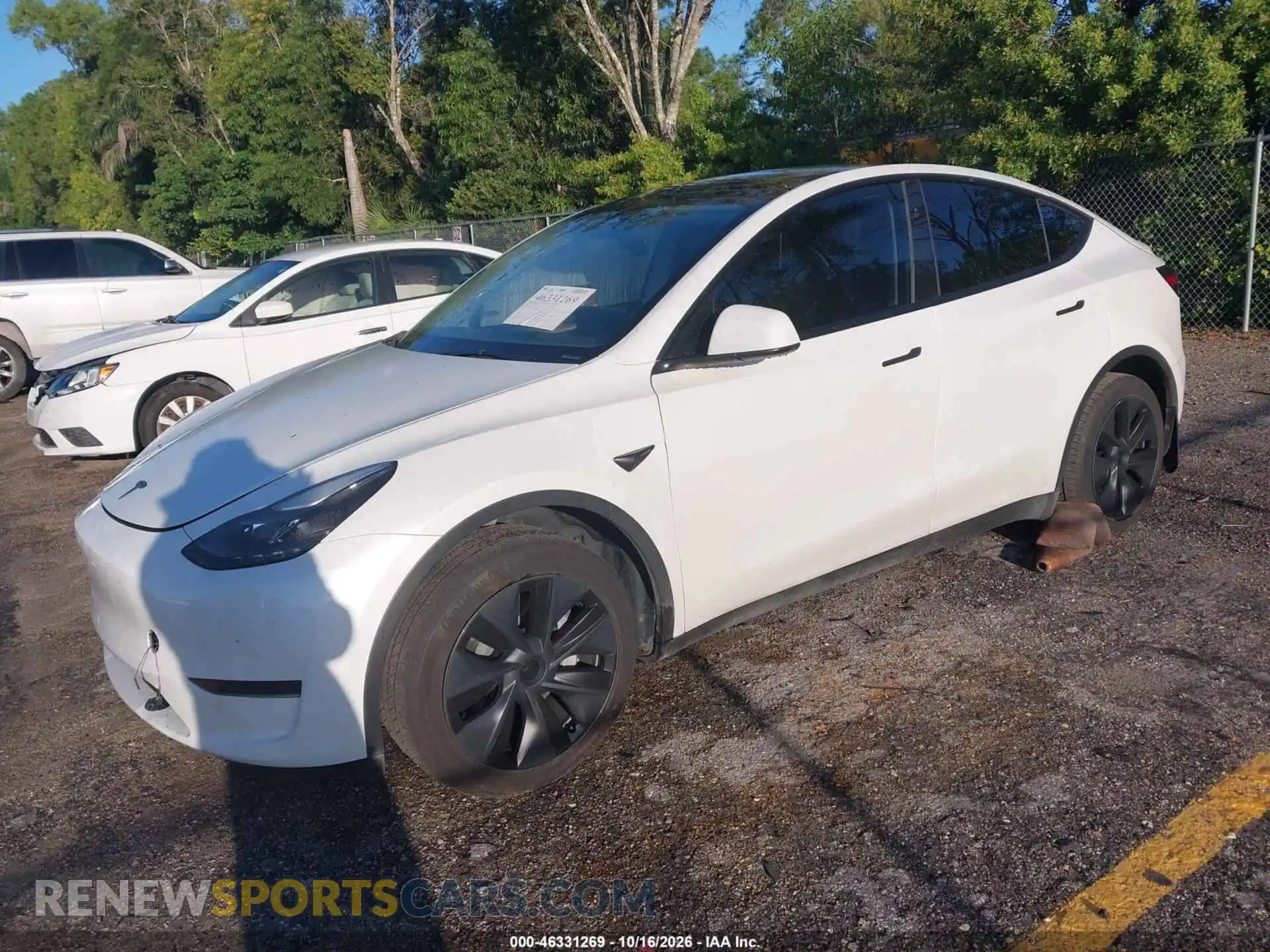 2 fotografías del automóvil dañado 7SAYGDED0SA377871 TESLA MODEL Y 2025