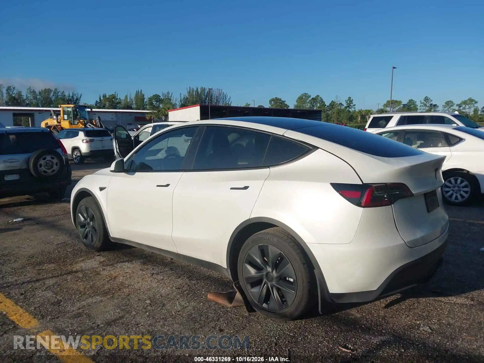 3 fotografías del automóvil dañado 7SAYGDED0SA377871 TESLA MODEL Y 2025