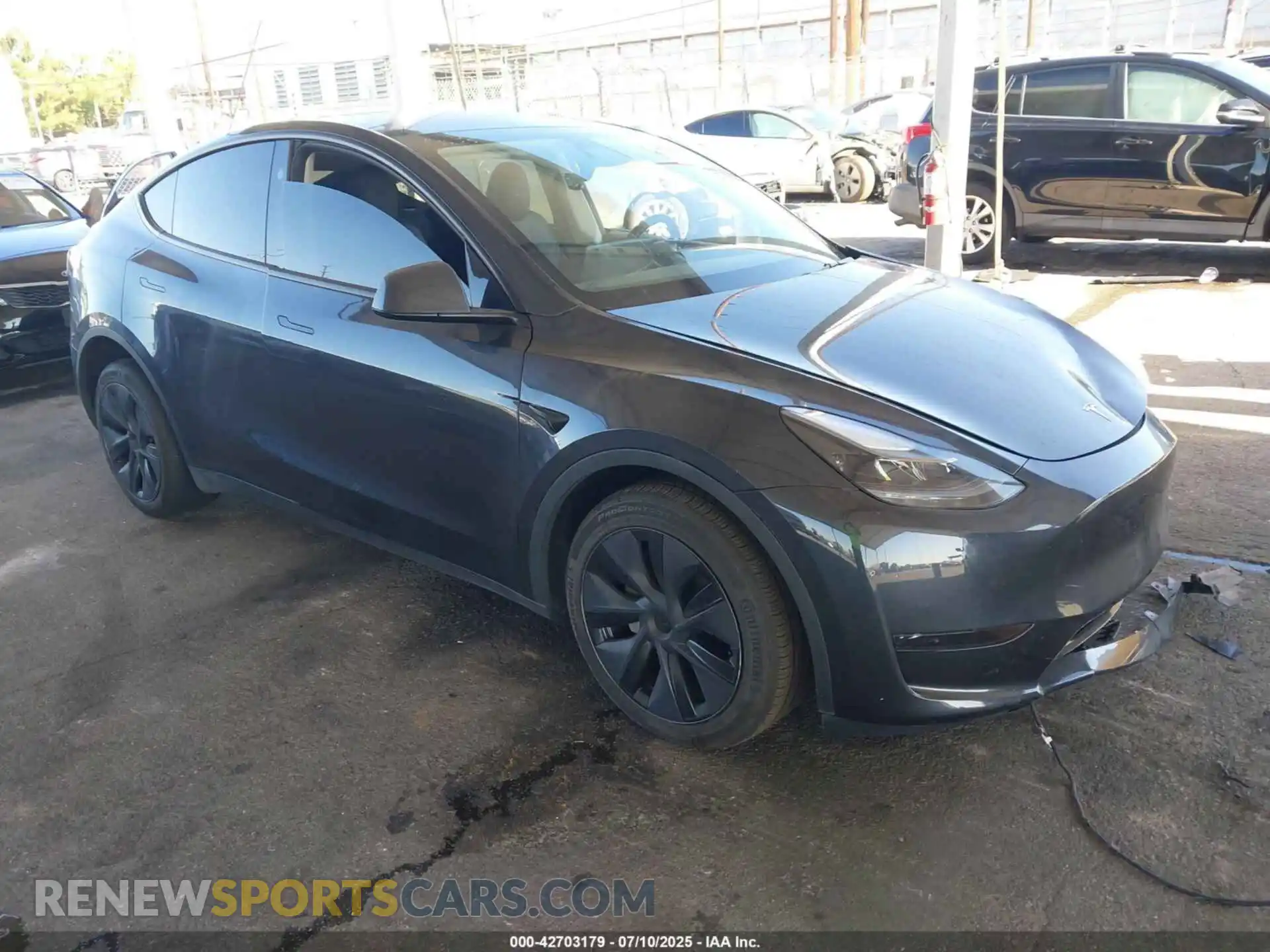 1 Photograph of a damaged car 7SAYGDED0SF279233 TESLA MODEL Y 2025