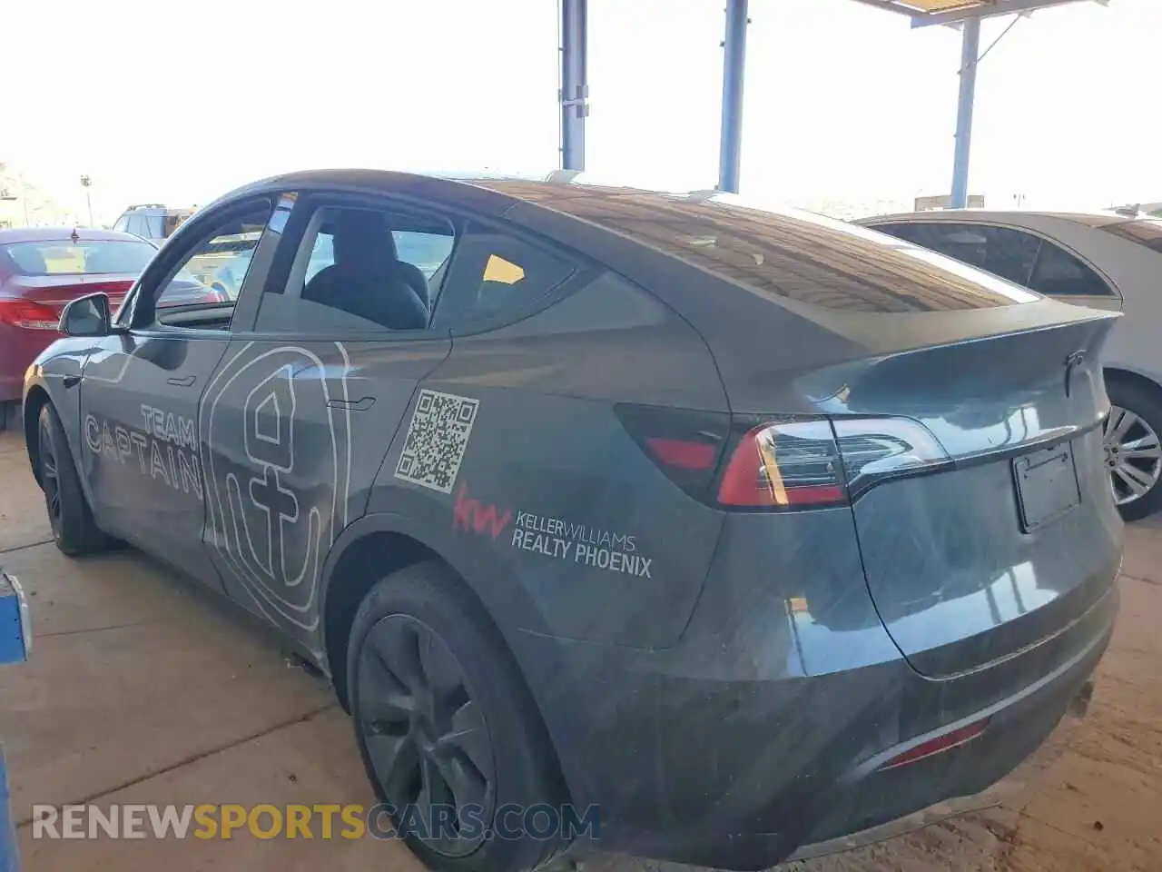 2 Photograph of a damaged car 7SAYGDED1SA372016 TESLA MODEL Y 2025