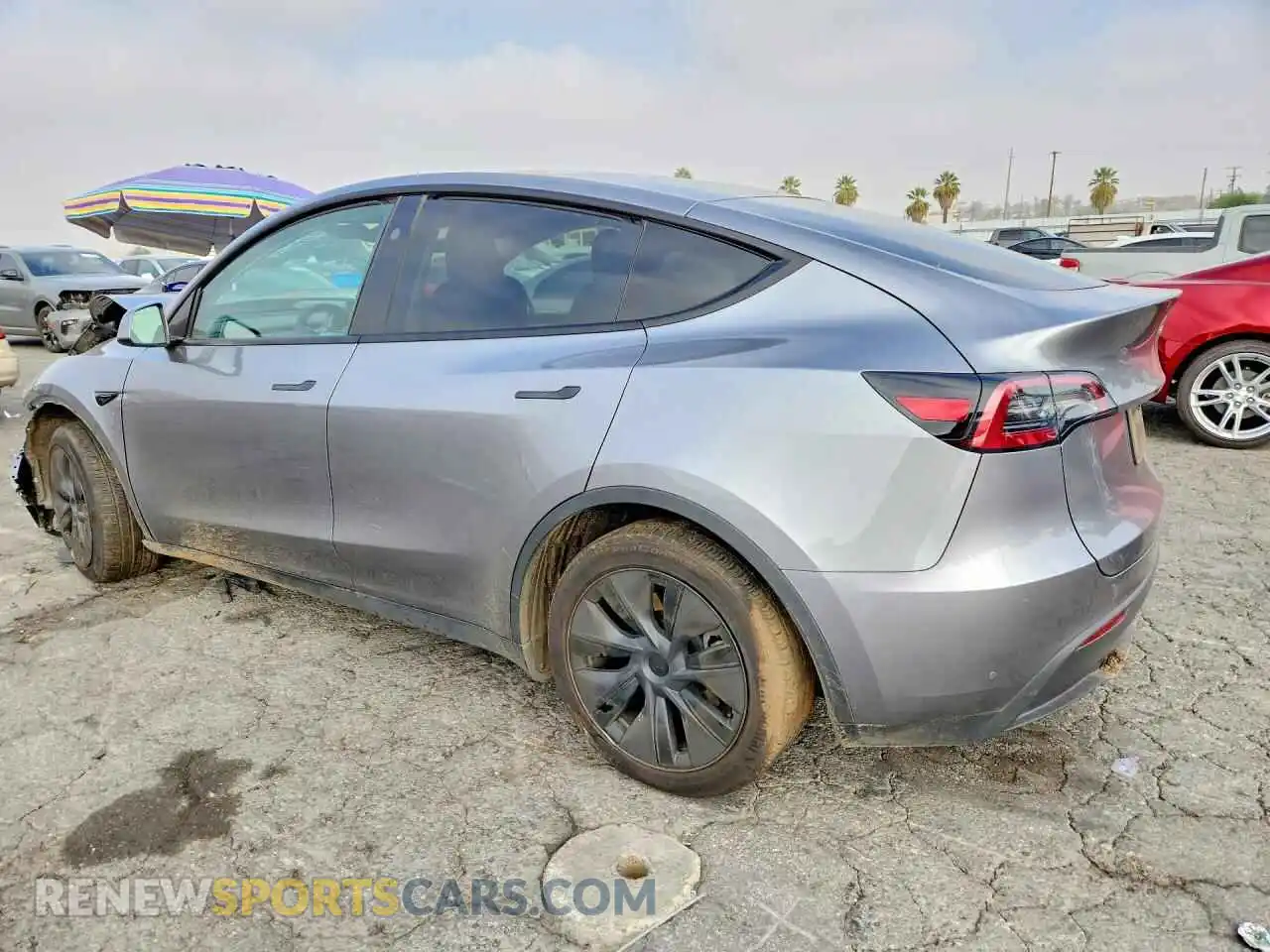 2 fotografías del automóvil dañado 7SAYGDED1SF271898 TESLA MODEL Y 2025