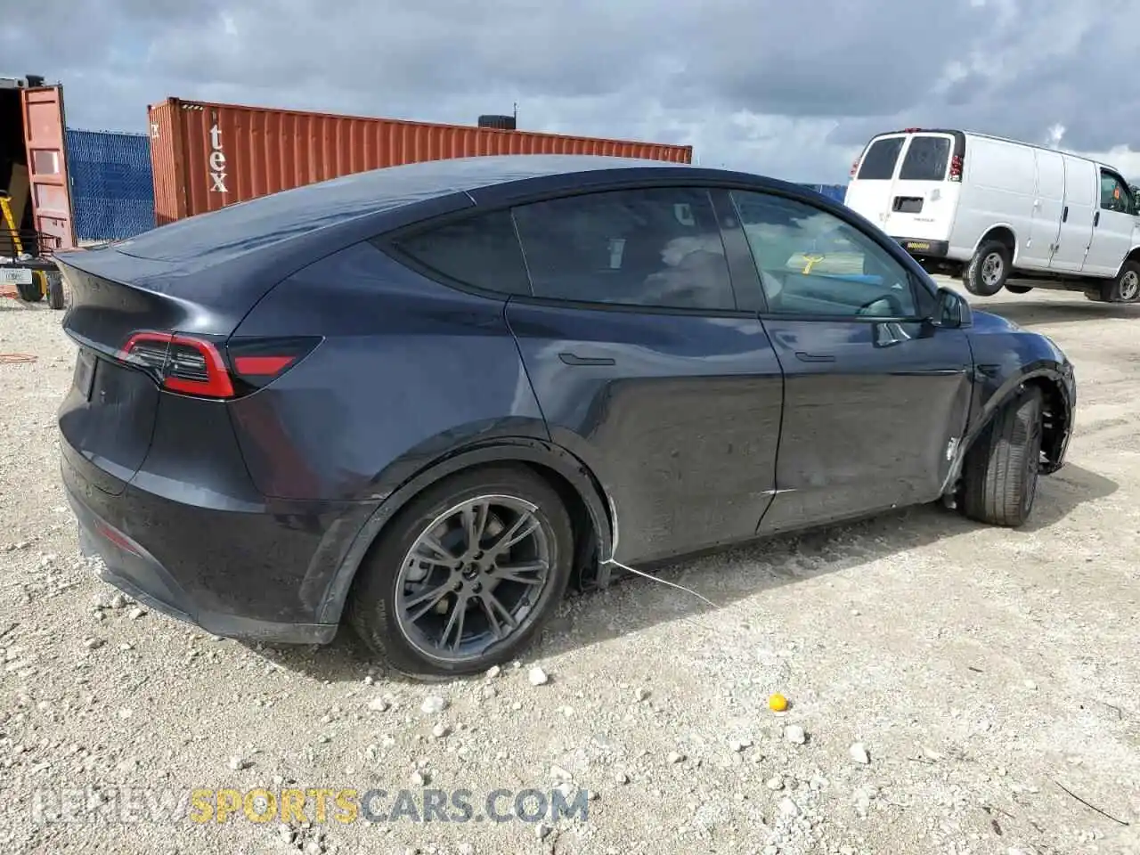 3 Photograph of a damaged car 7SAYGDED2SF238618 TESLA MODEL Y 2025