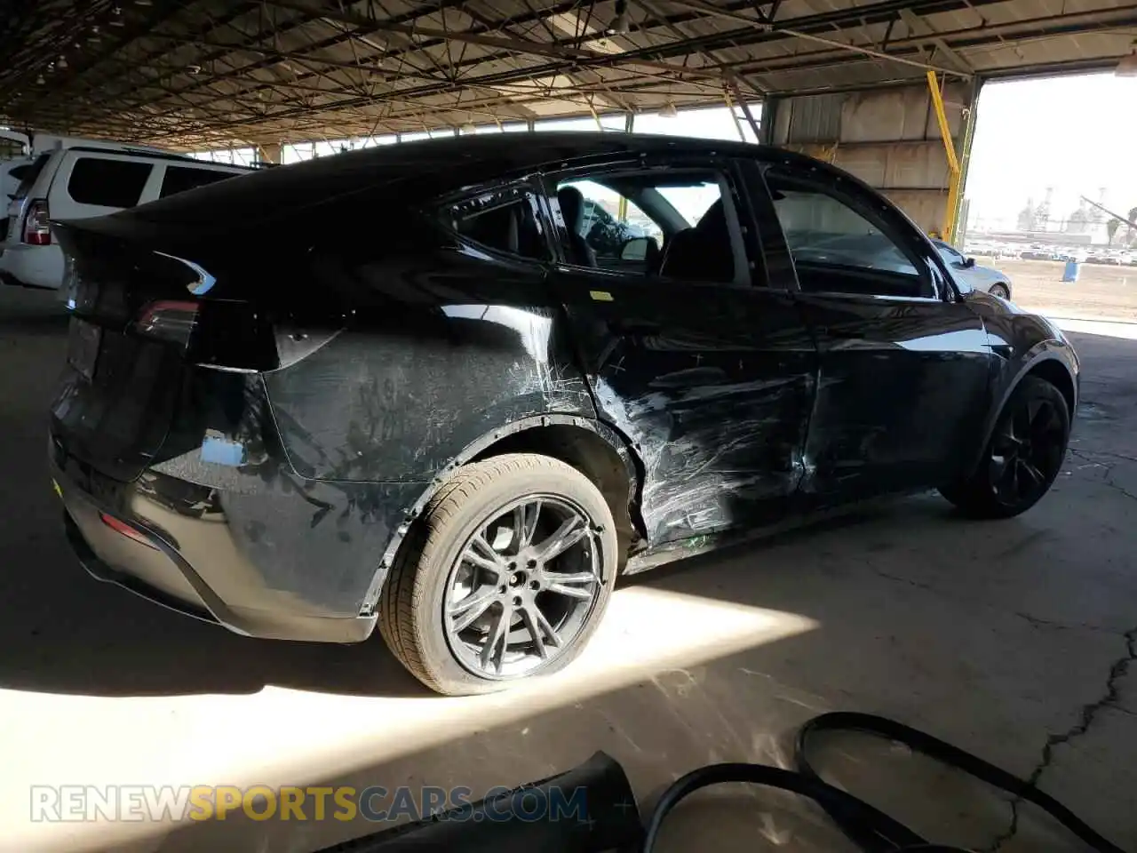 3 Фотография поврежденного автомобиля 7SAYGDED2SF270100 TESLA MODEL Y 2025