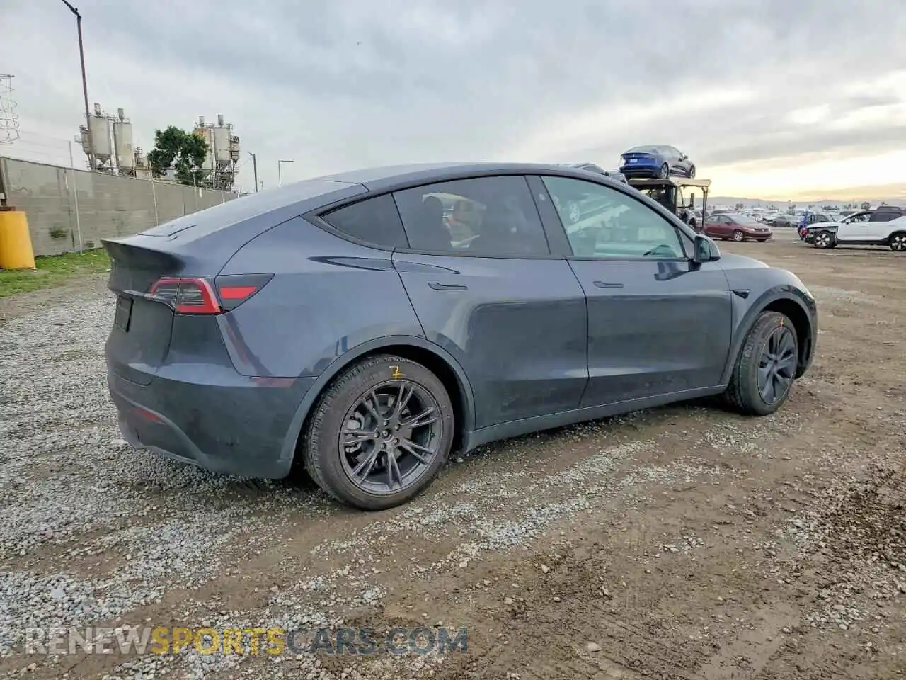 3 Photograph of a damaged car 7SAYGDED3SF218443 TESLA MODEL Y 2025