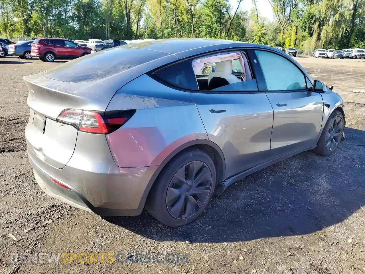 3 Photograph of a damaged car 7SAYGDED3SF236702 TESLA MODEL Y 2025
