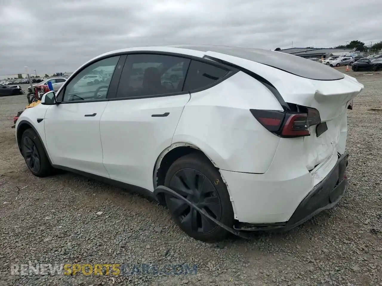 2 Photograph of a damaged car 7SAYGDED3SF277542 TESLA MODEL Y 2025