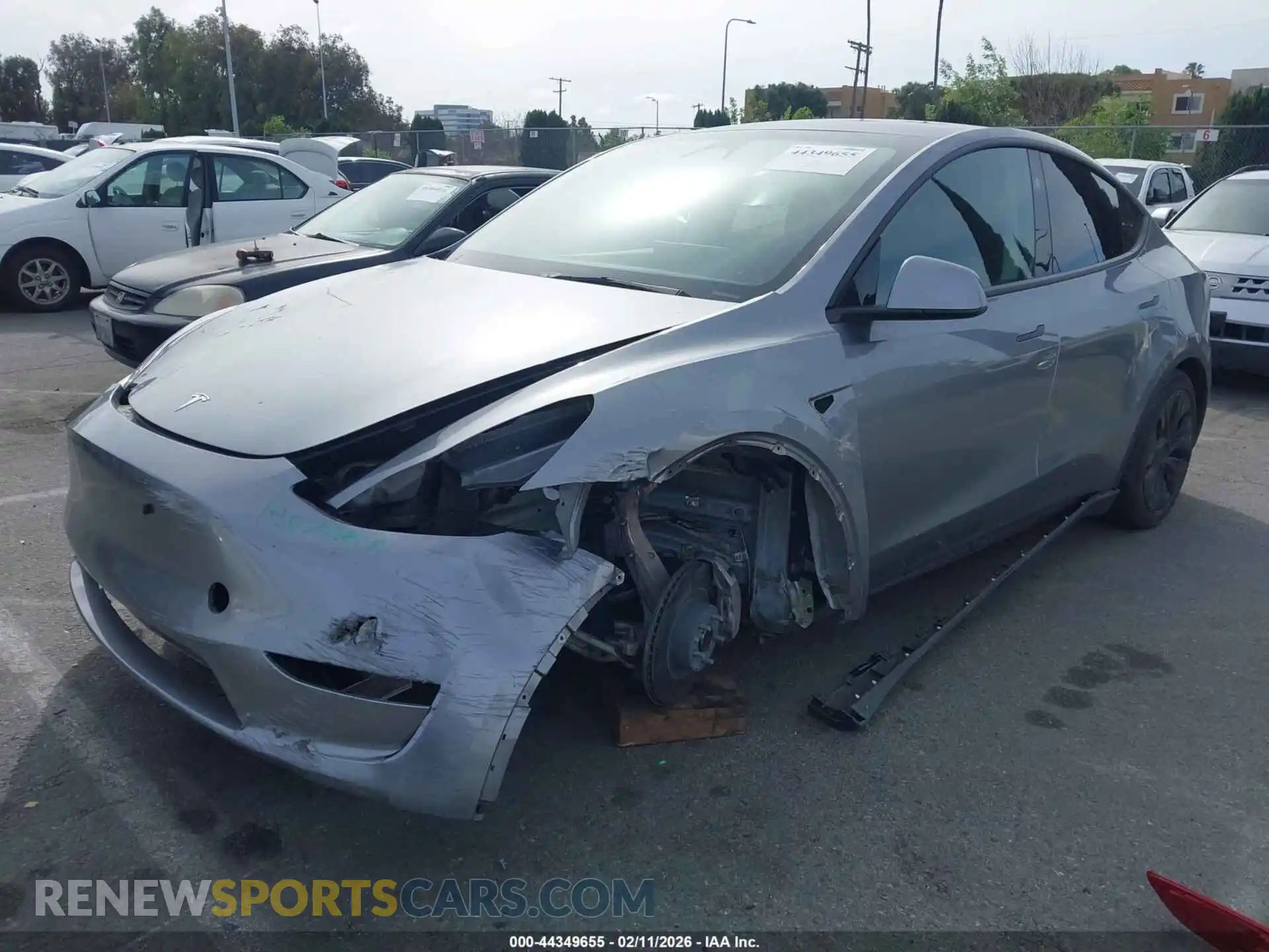 2 Photograph of a damaged car 7SAYGDED3SF282286 TESLA MODEL Y 2025