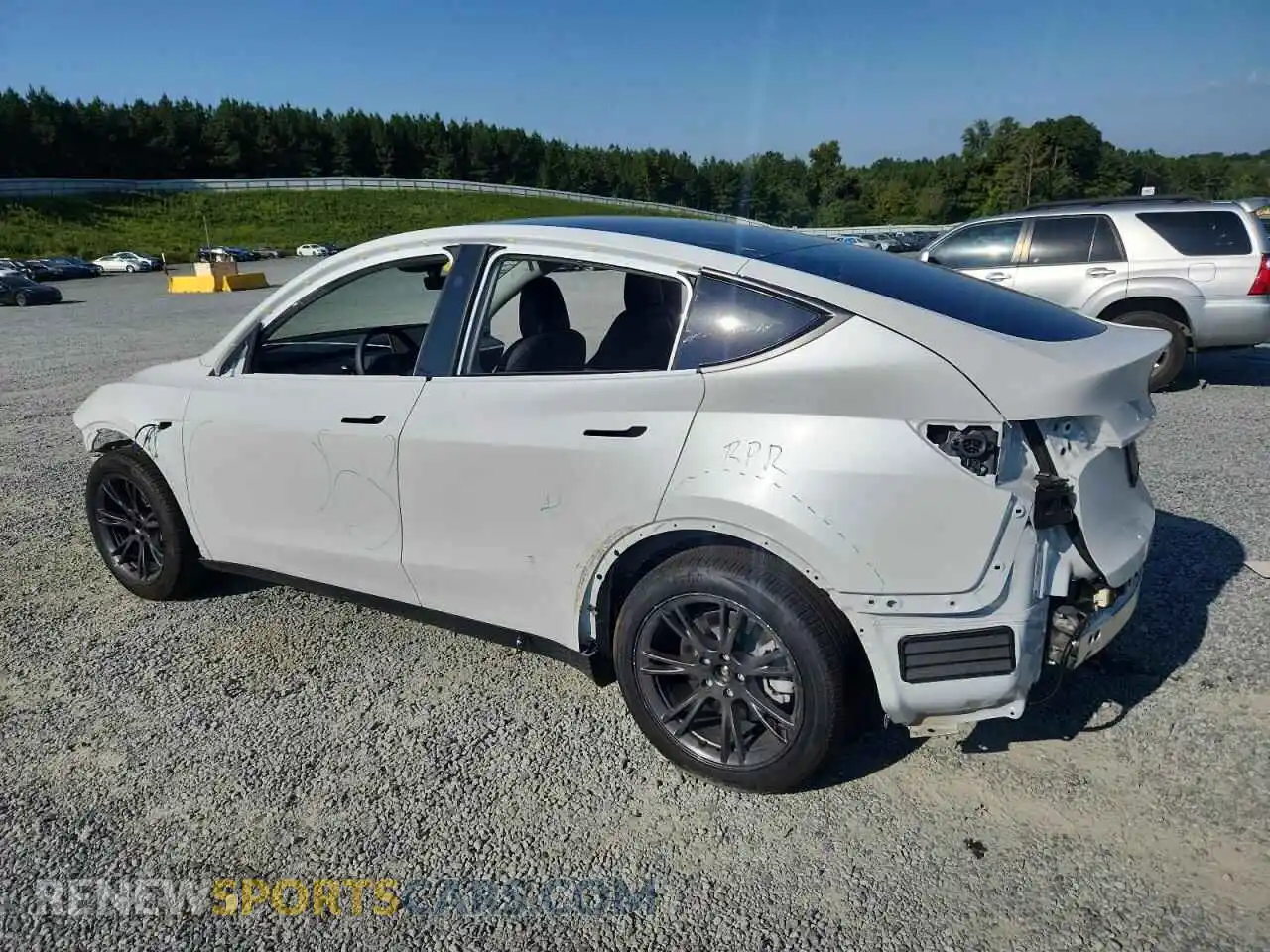 2 Photograph of a damaged car 7SAYGDED4SA352889 TESLA MODEL Y 2025