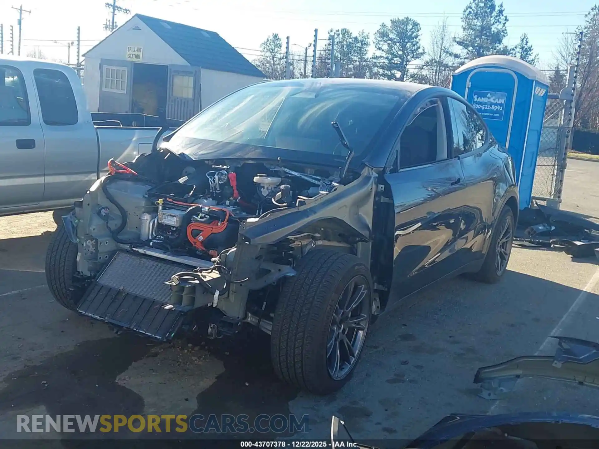 2 Фотография поврежденного автомобиля 7SAYGDED4SA357882 TESLA MODEL Y 2025
