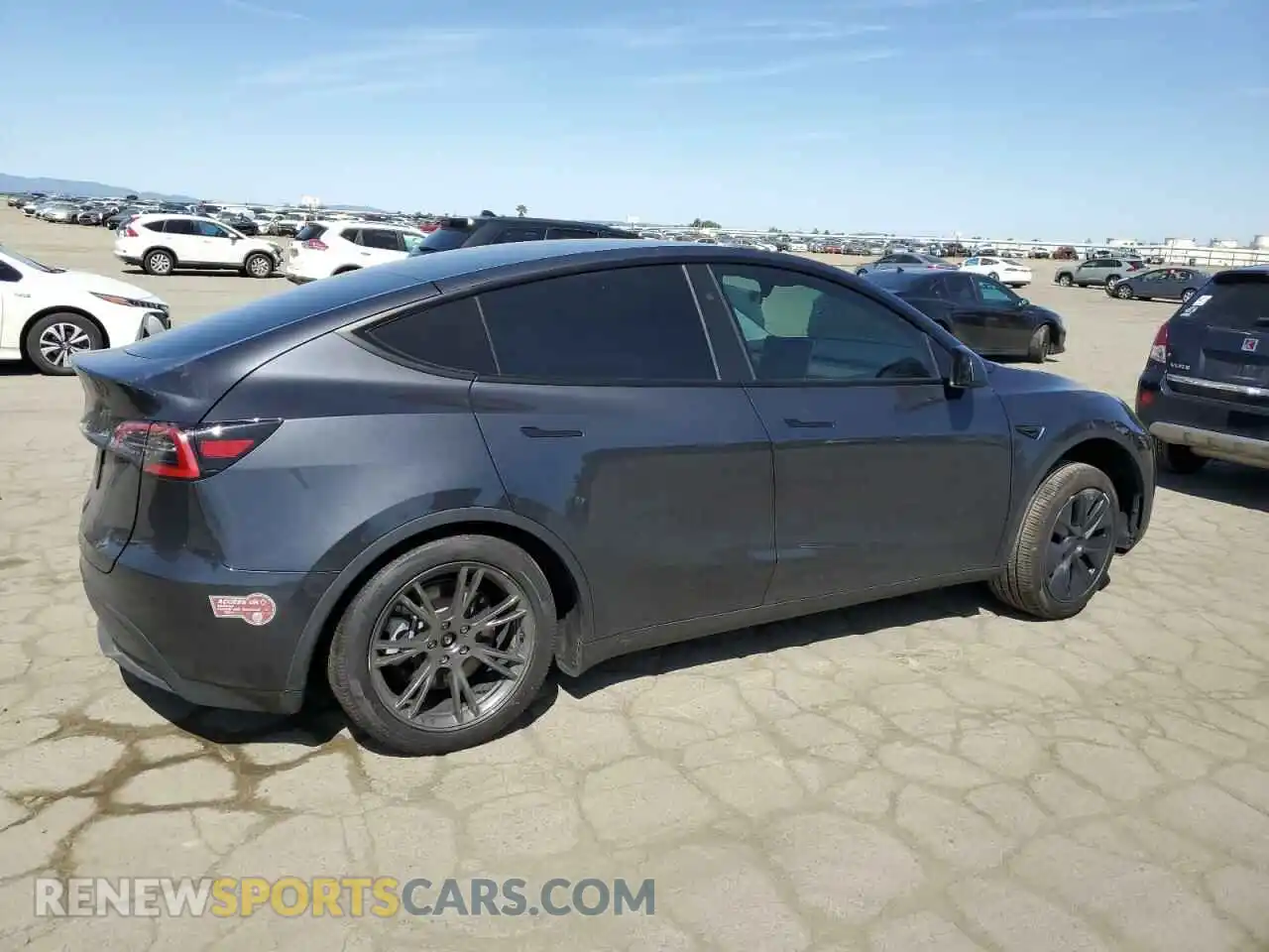 3 Photograph of a damaged car 7SAYGDED4SF240354 TESLA MODEL Y 2025