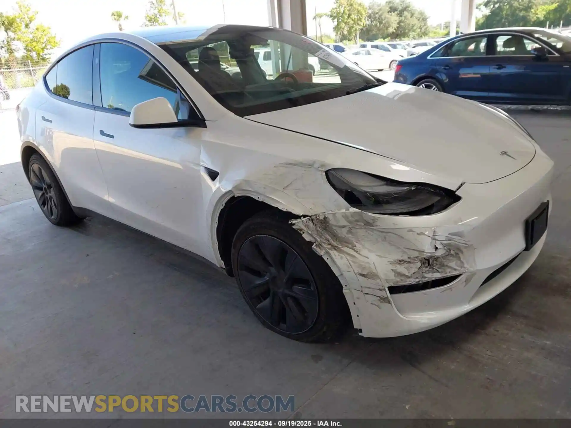 1 Photograph of a damaged car 7SAYGDED5SA355851 TESLA MODEL Y 2025