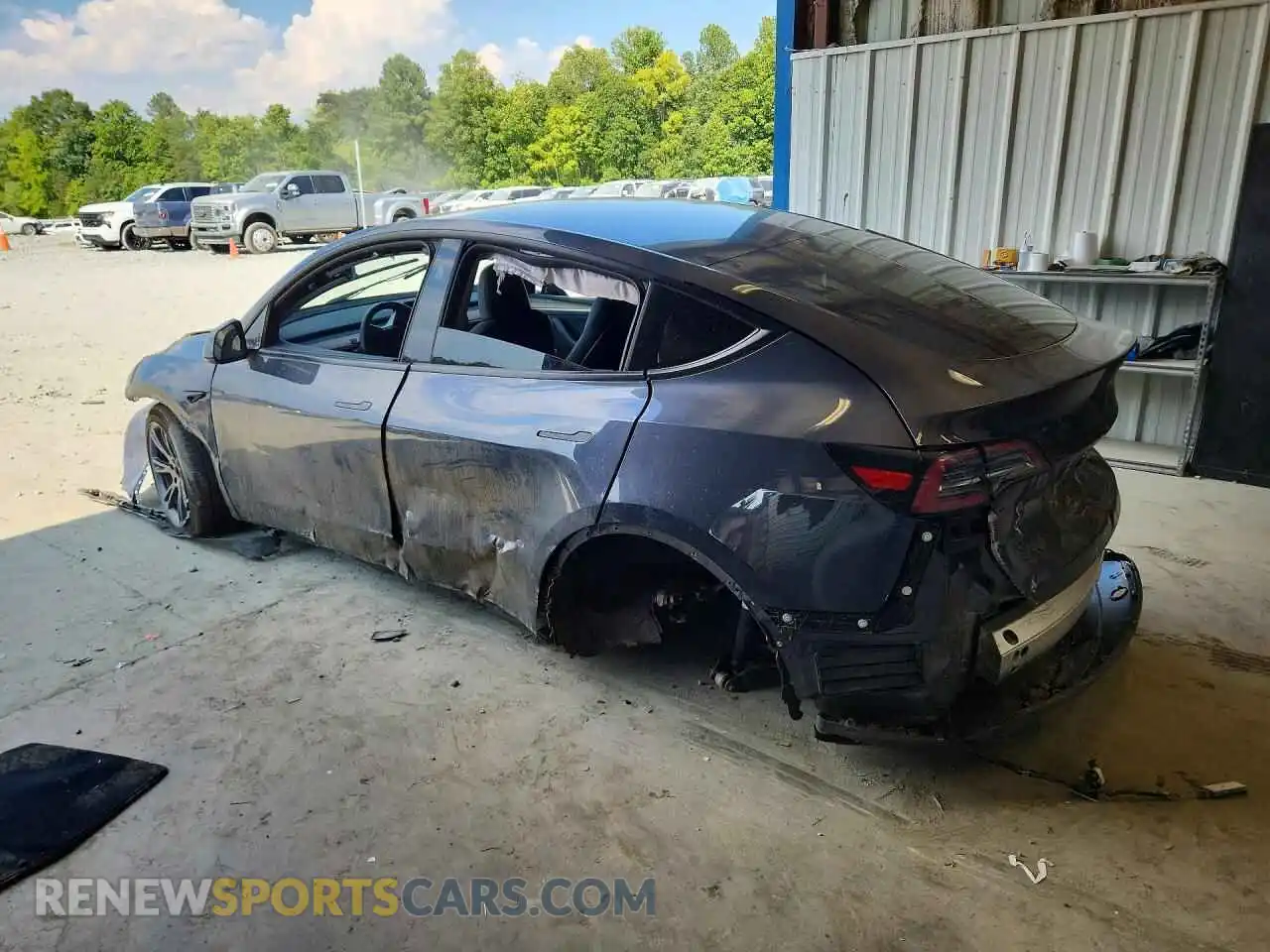2 Фотография поврежденного автомобиля 7SAYGDED5SA377011 TESLA MODEL Y 2025