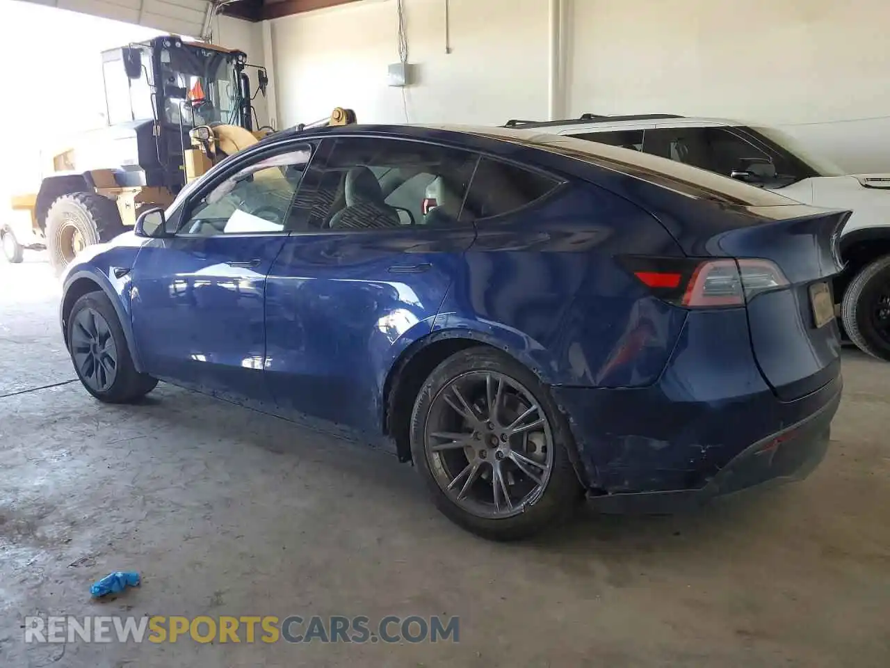 2 Photograph of a damaged car 7SAYGDED5SF253436 TESLA MODEL Y 2025