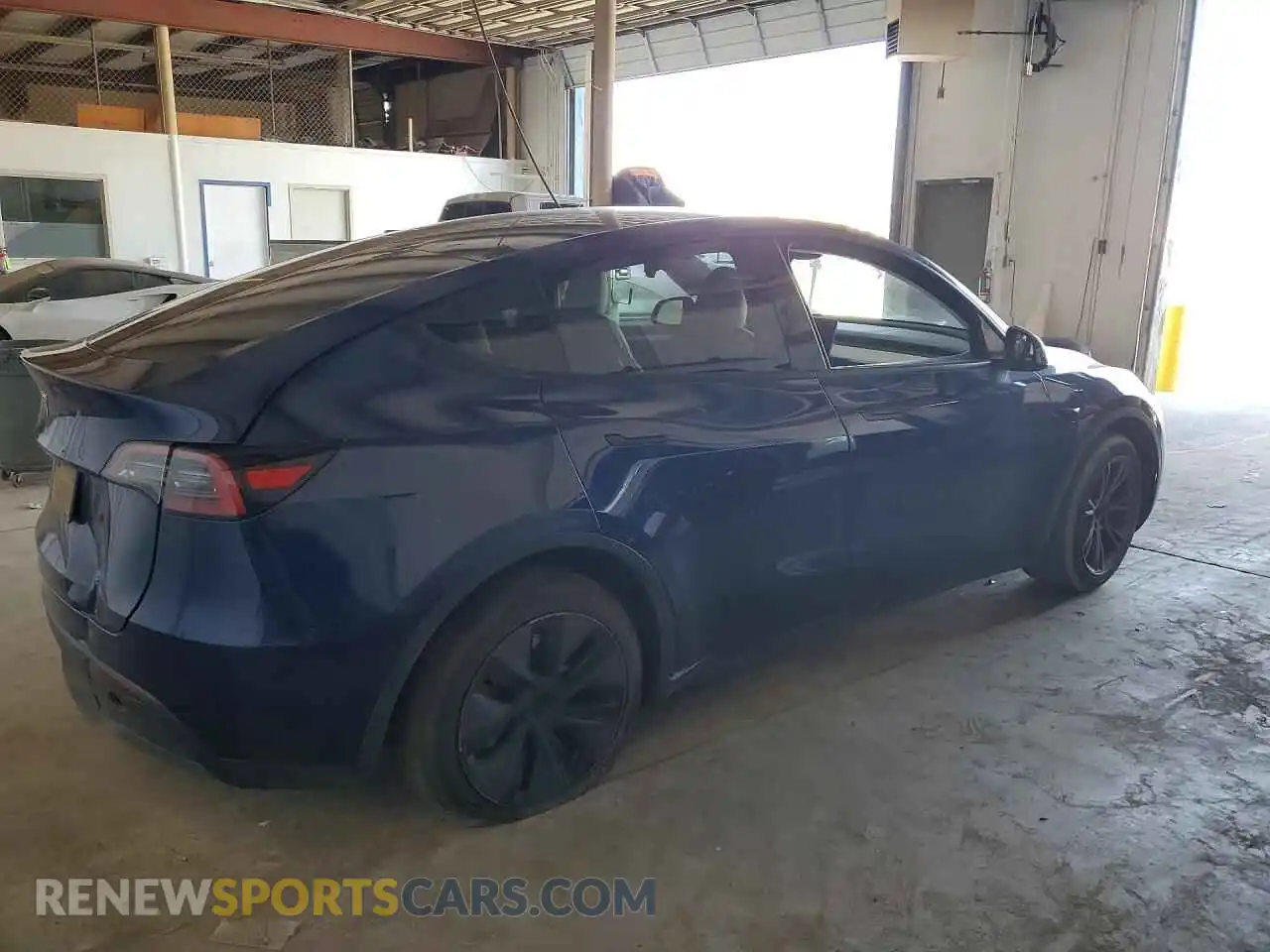 3 Photograph of a damaged car 7SAYGDED5SF253436 TESLA MODEL Y 2025