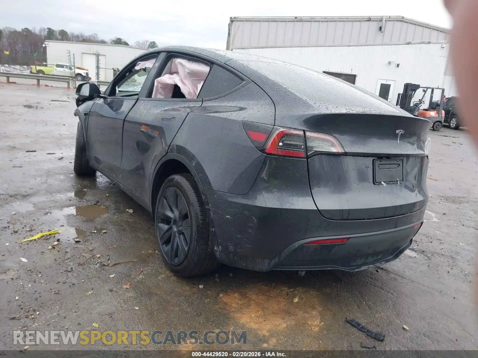 3 Photograph of a damaged car 7SAYGDED6SA374635 TESLA MODEL Y 2025