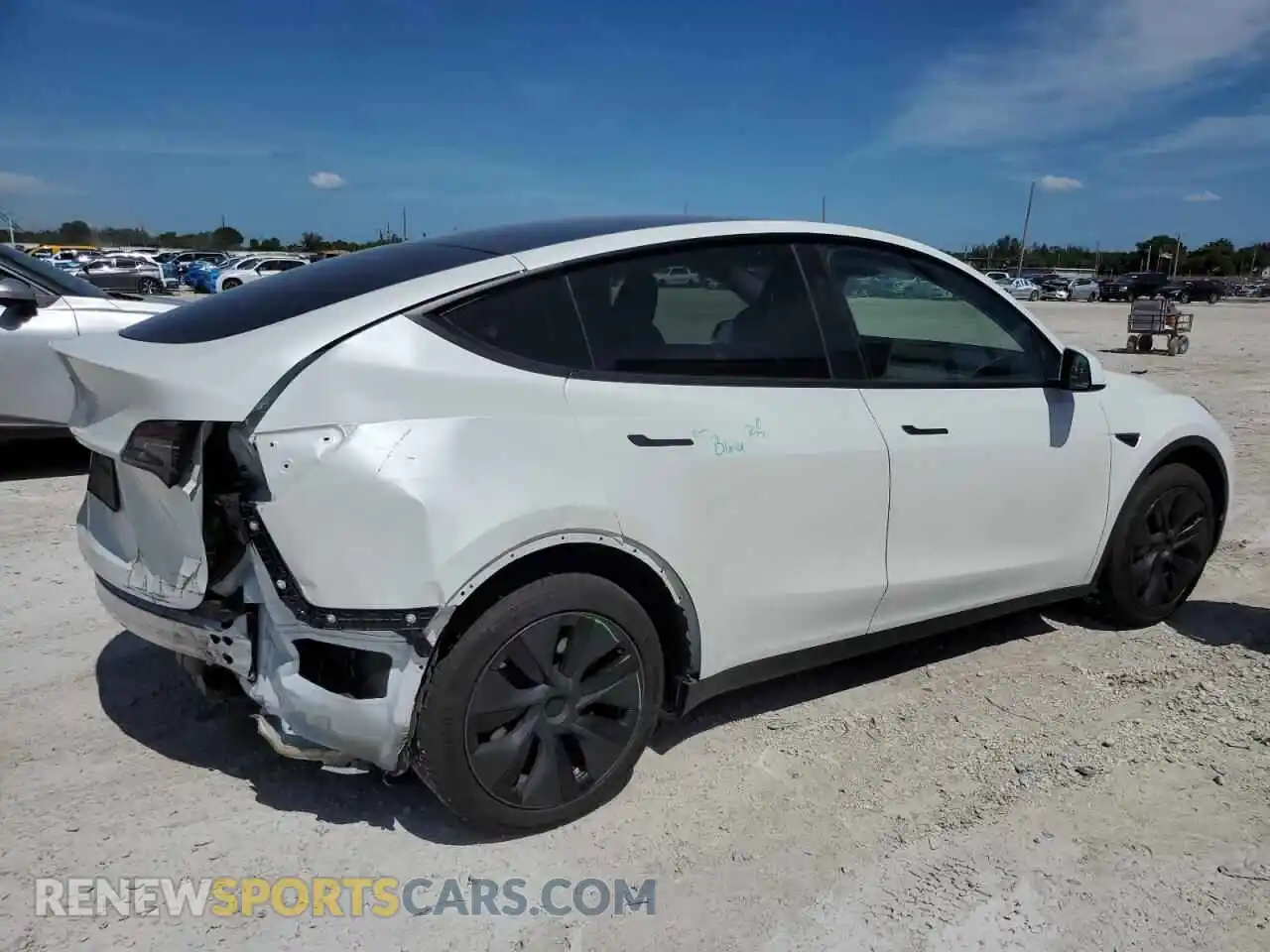 3 Photograph of a damaged car 7SAYGDED6SF253266 TESLA MODEL Y 2025