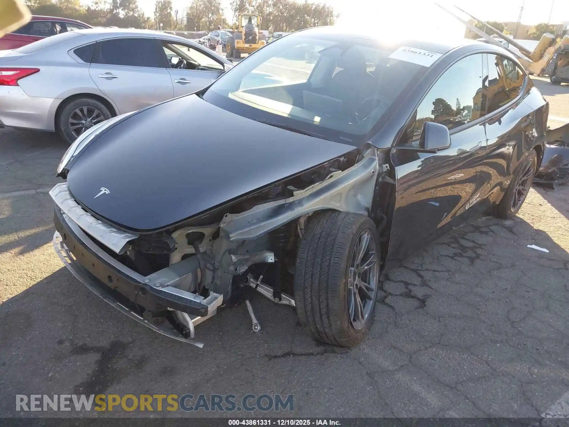 2 Photograph of a damaged car 7SAYGDED6SF265062 TESLA MODEL Y 2025