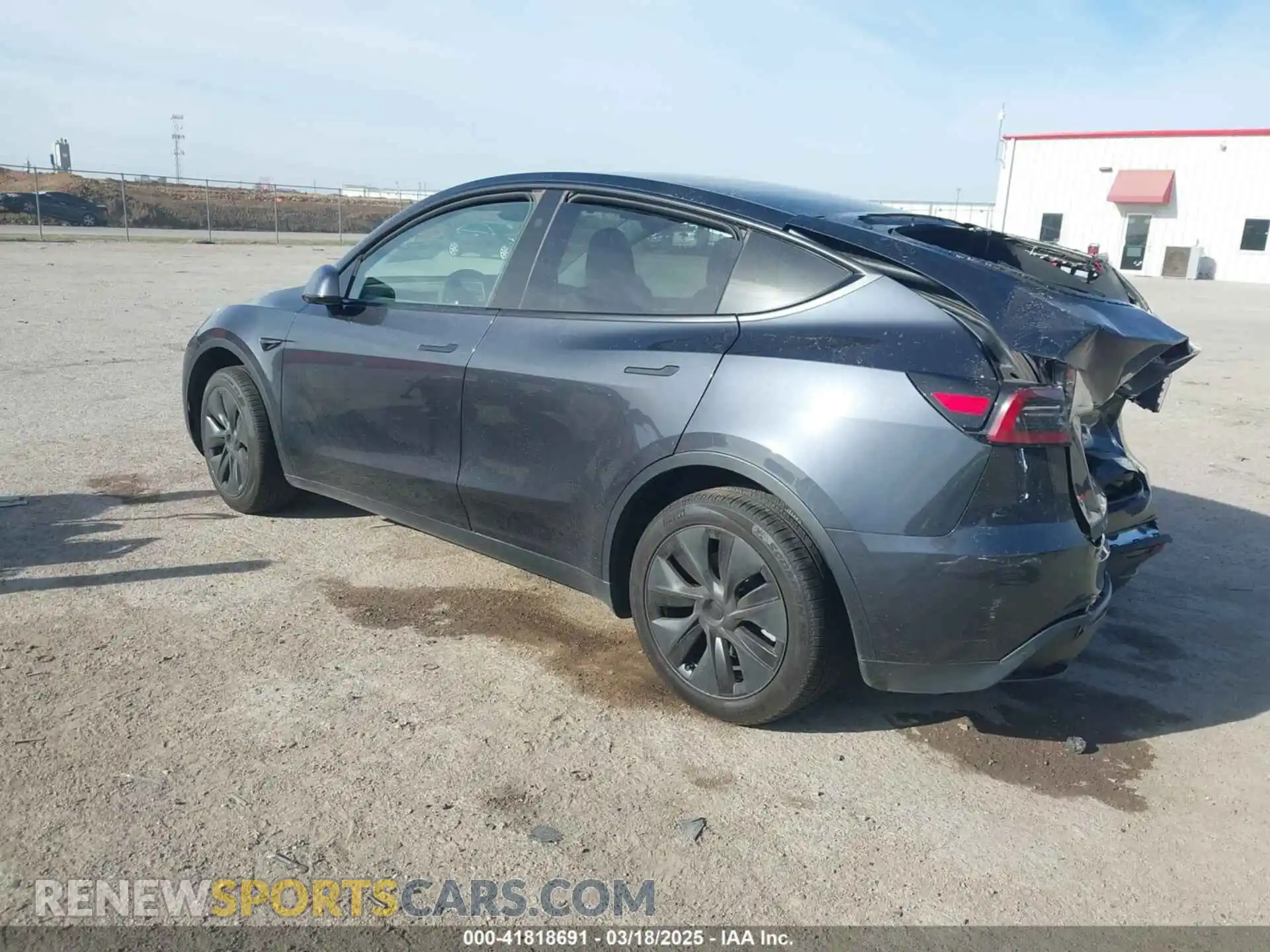 3 Photograph of a damaged car 7SAYGDED7SA354104 TESLA MODEL Y 2025