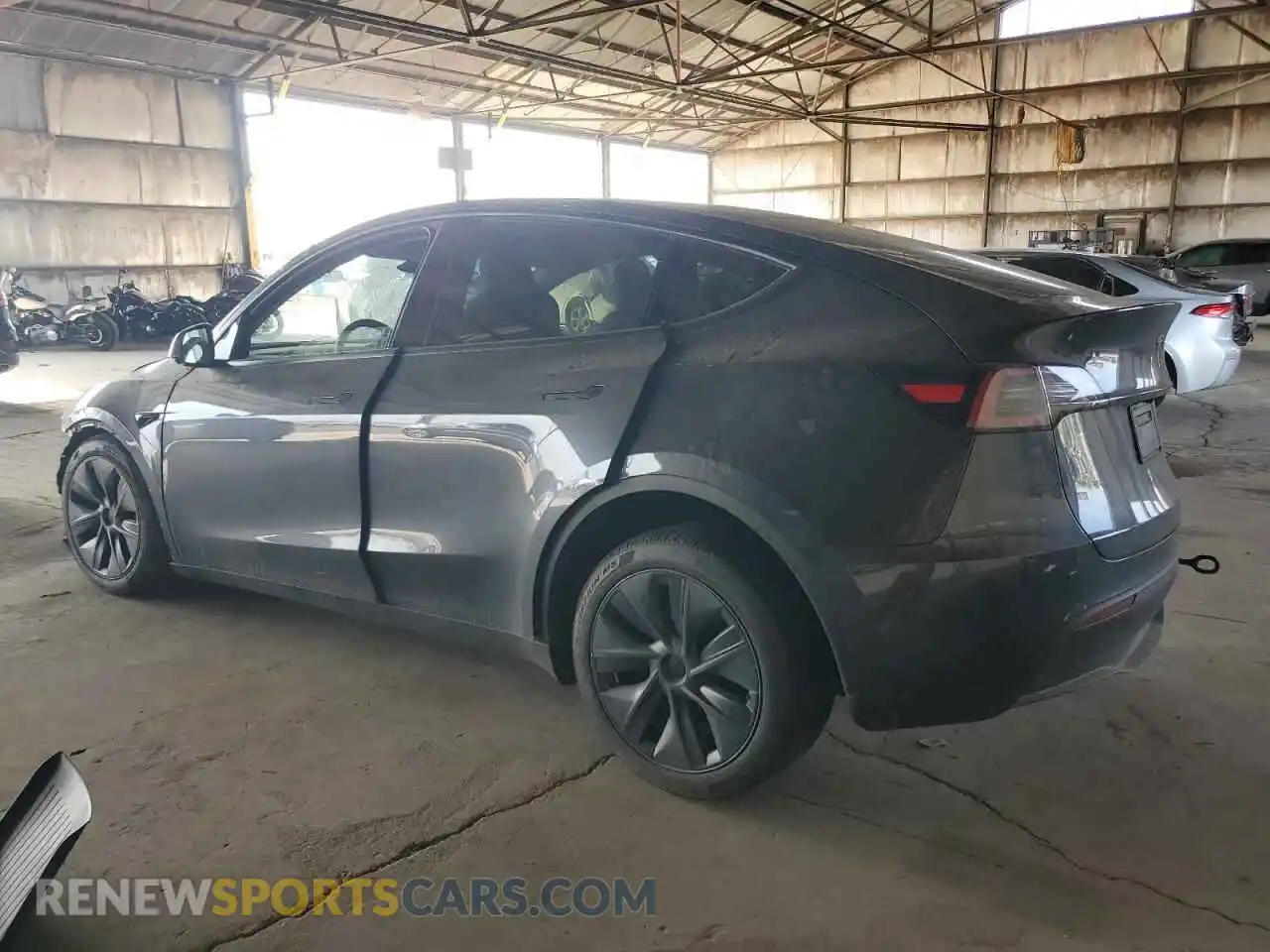 2 Photograph of a damaged car 7SAYGDED8SA342074 TESLA MODEL Y 2025